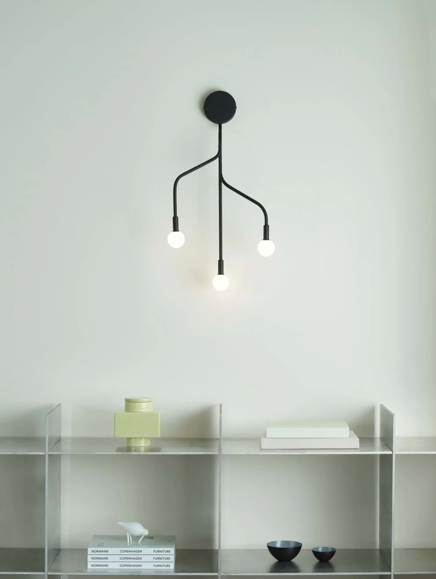 Candeeiro mural Vekst, Preto Normann Copenhagen