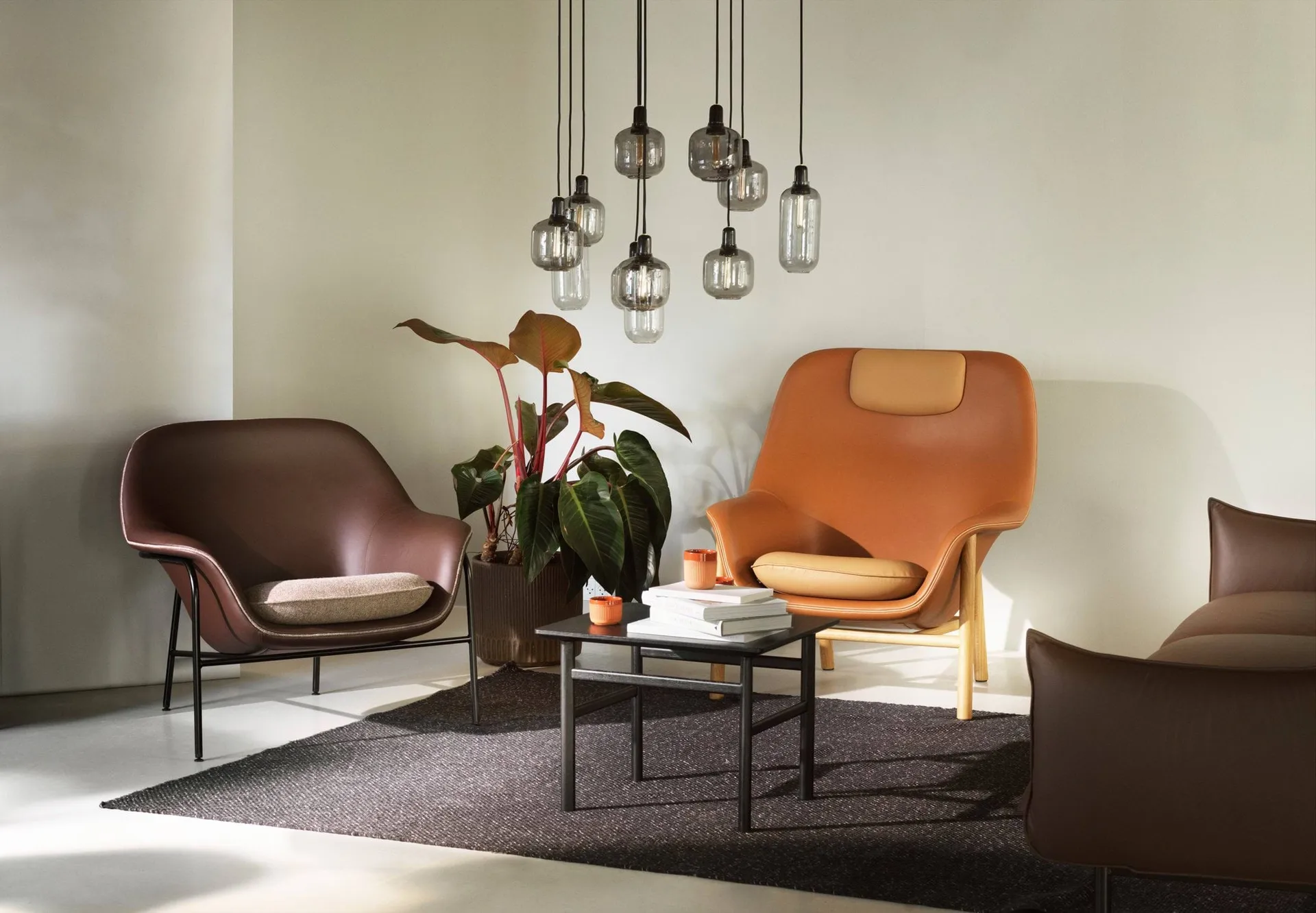 Candeeiro pequeno Amp, cinza-preto Normann Copenhagen