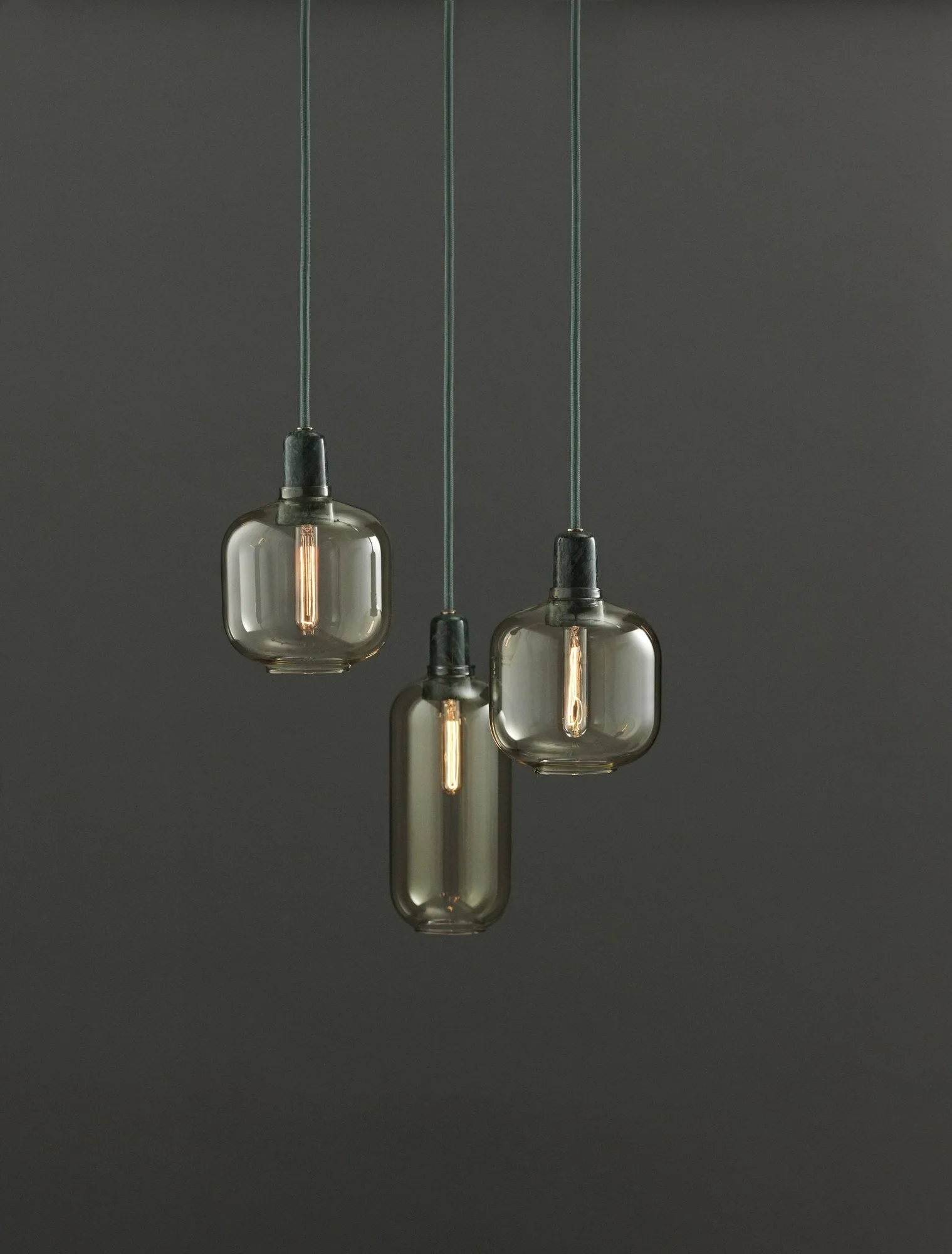 Candeeiro pequeno Amp, dourado-verde Normann Copenhagen