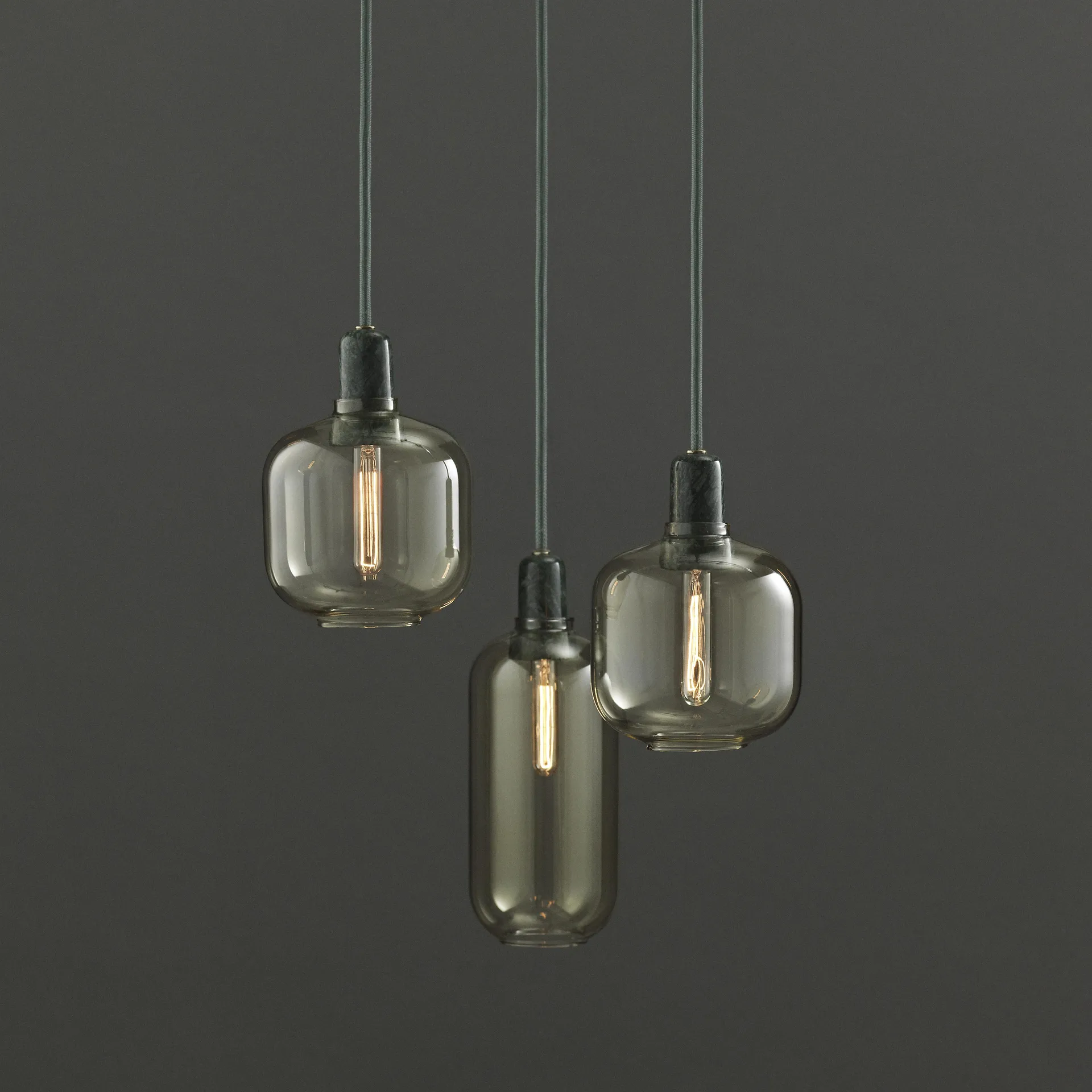 Candeeiro pequeno Amp, dourado-verde Normann Copenhagen