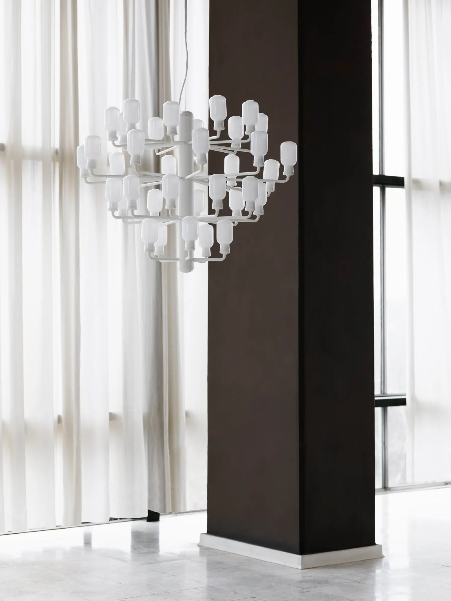 Candelabro Amp, branco, largo Normann Copenhagen