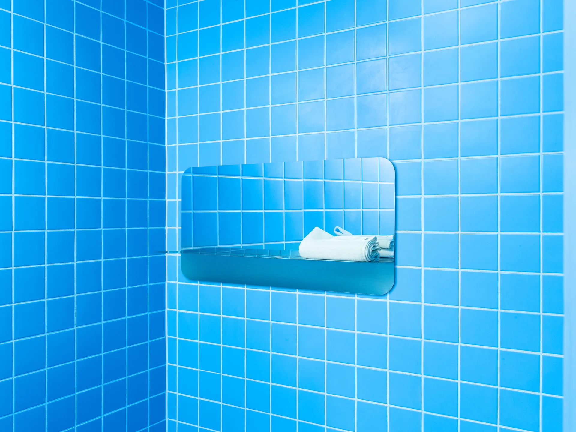 Espelho horizontal Horizon , Aço inoxidável Normann Copenhagen