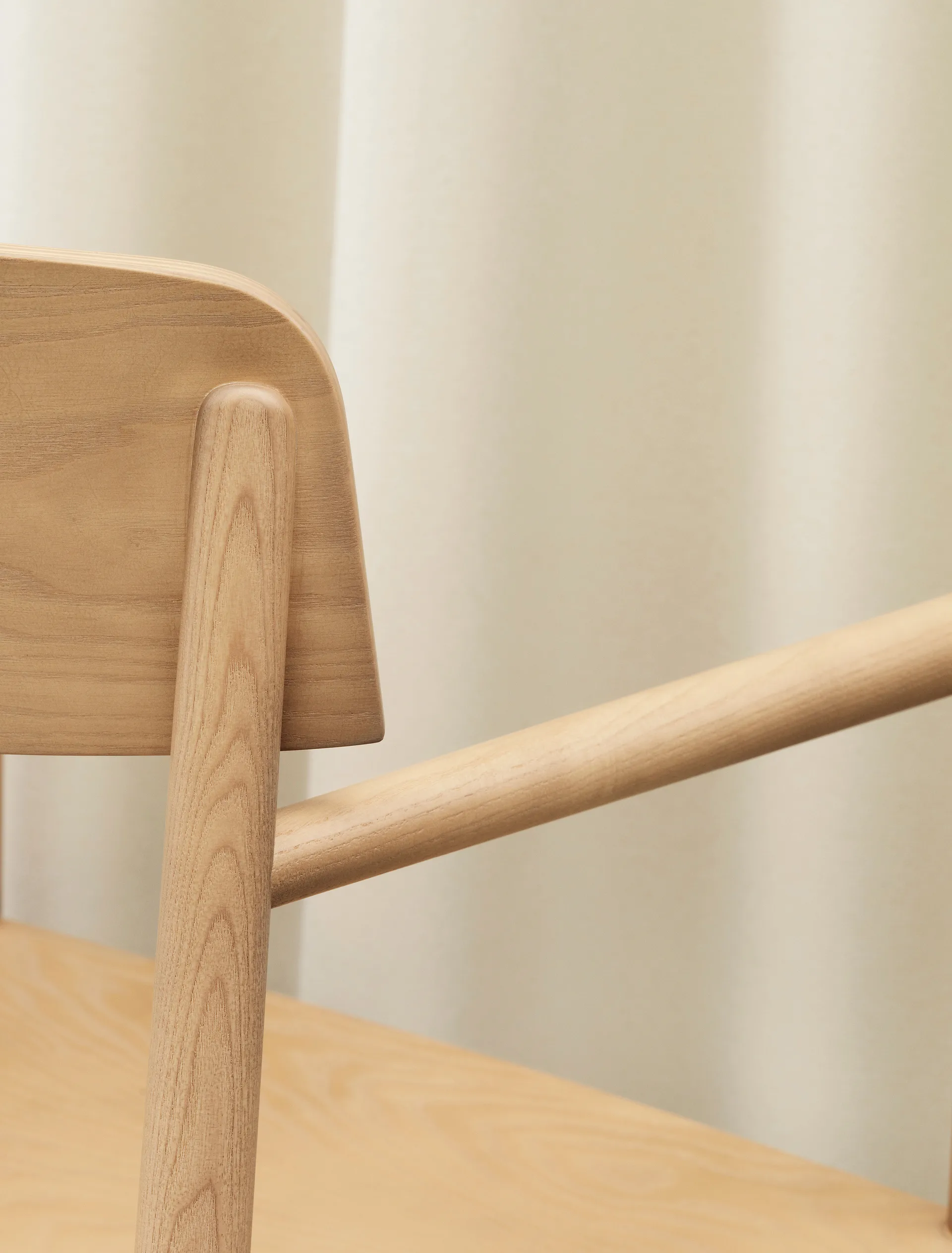 Herit poltrona com almofada, Tan/ Ultra Leather - Camel Normann Copenhagen