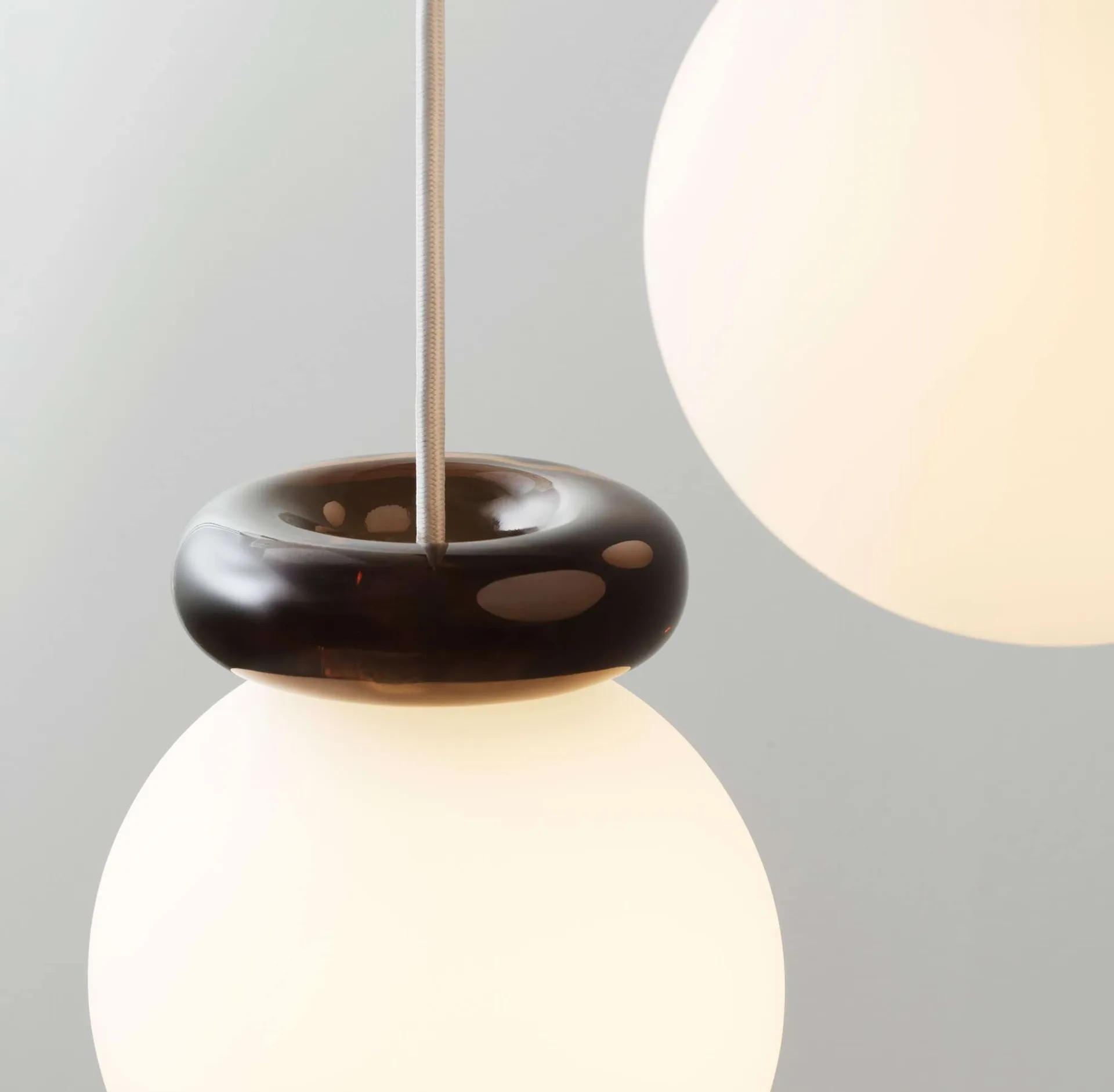 Hinx candeeiro pendente, Castanho escuro, Ø15x18 cm Normann Copenhagen
