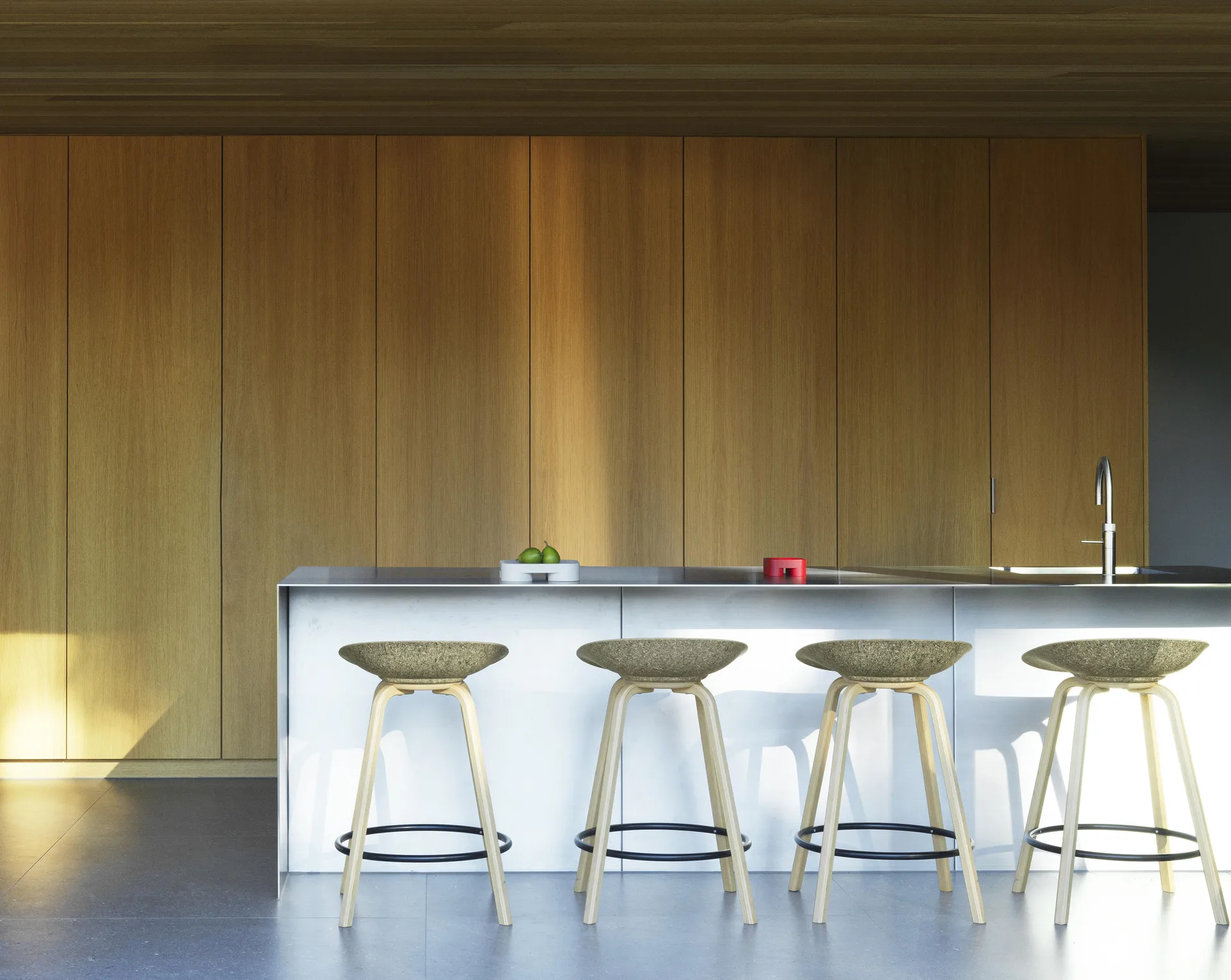 Mat Barstool banqueta 65 cm, Alga-faia-aço preto Normann Copenhagen