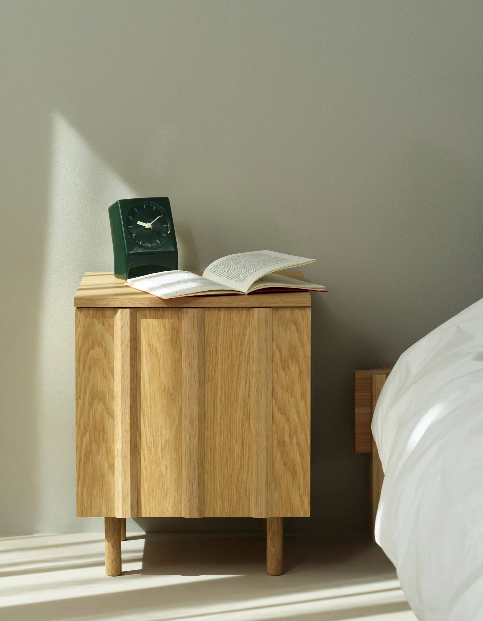 Rib mesa de cabeceira, Carvalho, 52x42x40 cm Normann Copenhagen