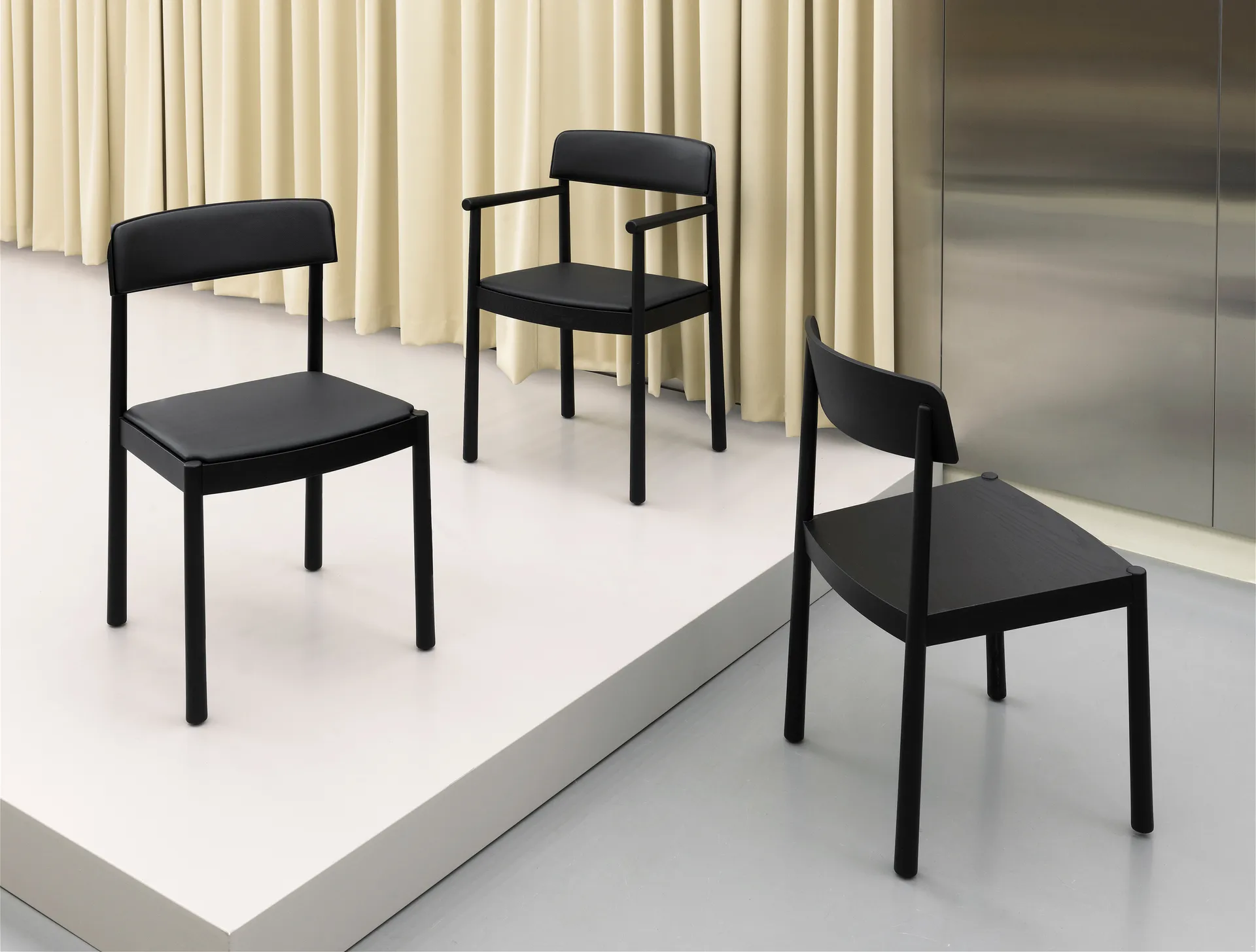 Timb cadeira com almofada, Black/ Ultra Leather - Black Normann Copenhagen