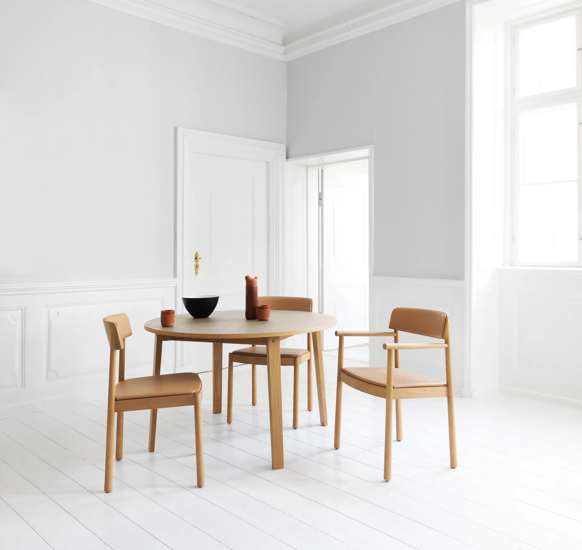 Timb cadeira com almofada, Tan/ Ultra Leather - Camel Normann Copenhagen