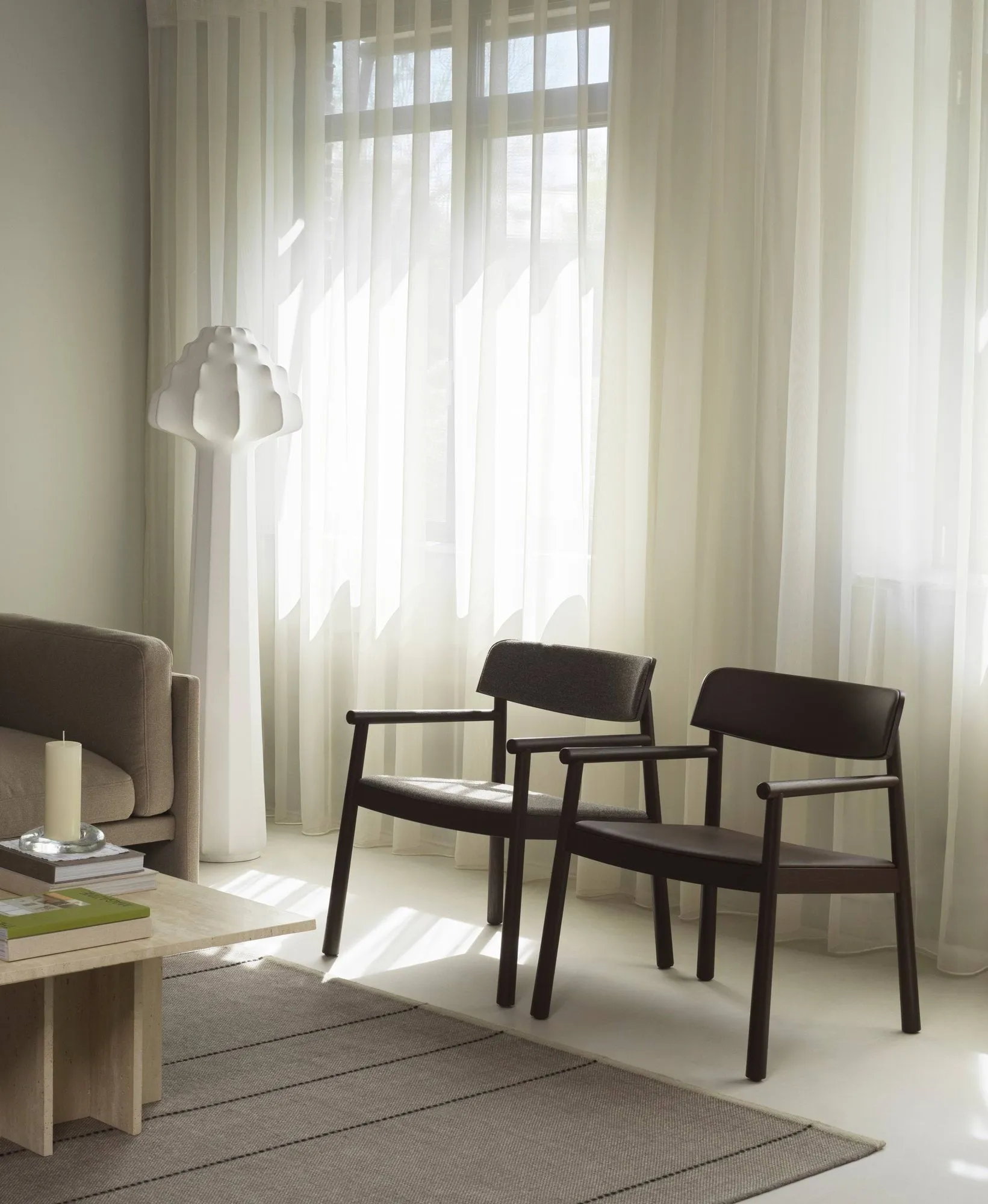 Timb poltrona, Freixo castanho-couro ultra cor chocolate Normann Copenhagen