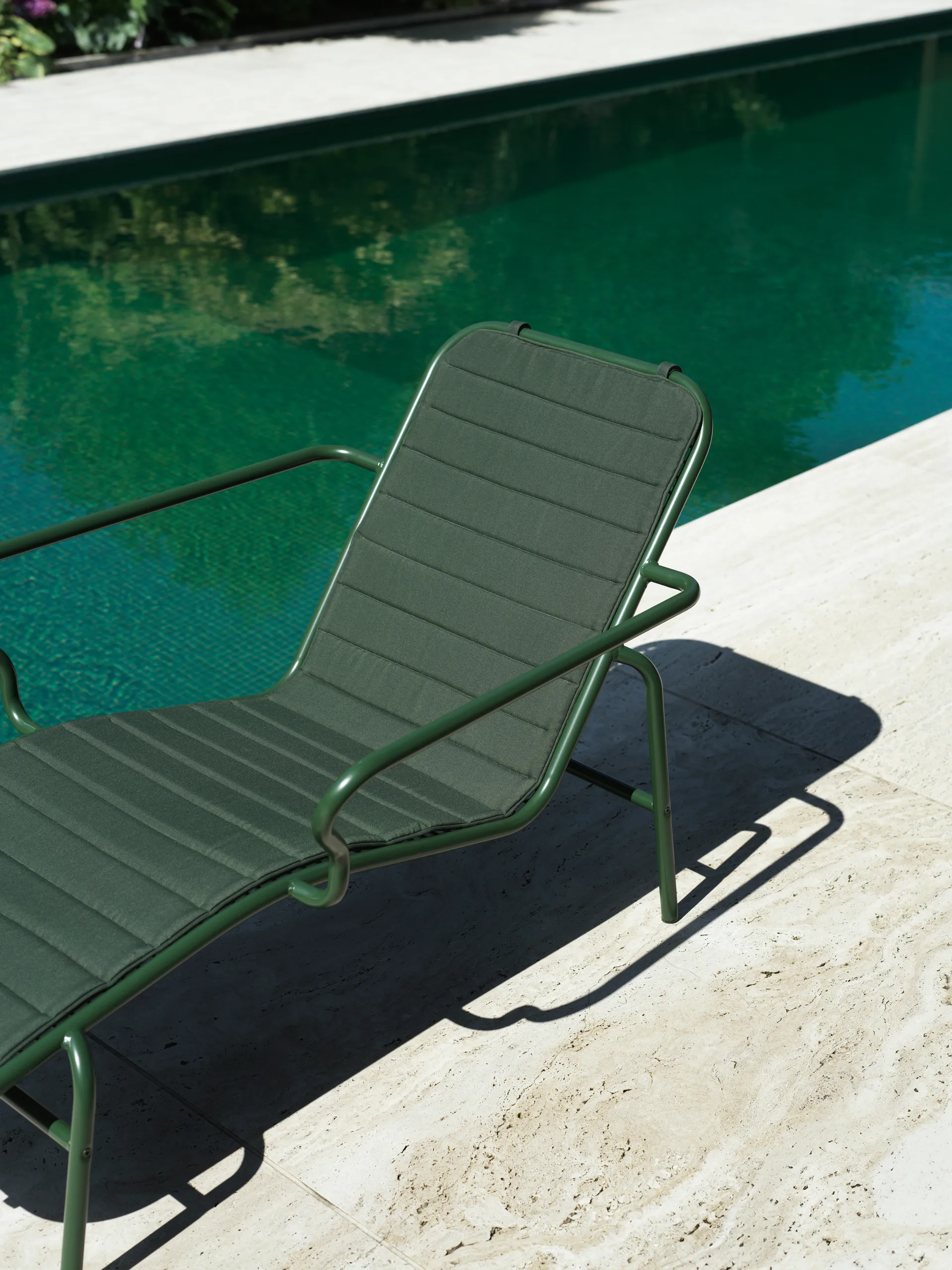 Vig Chaise Lounge cadeira de descanso, Green Normann Copenhagen