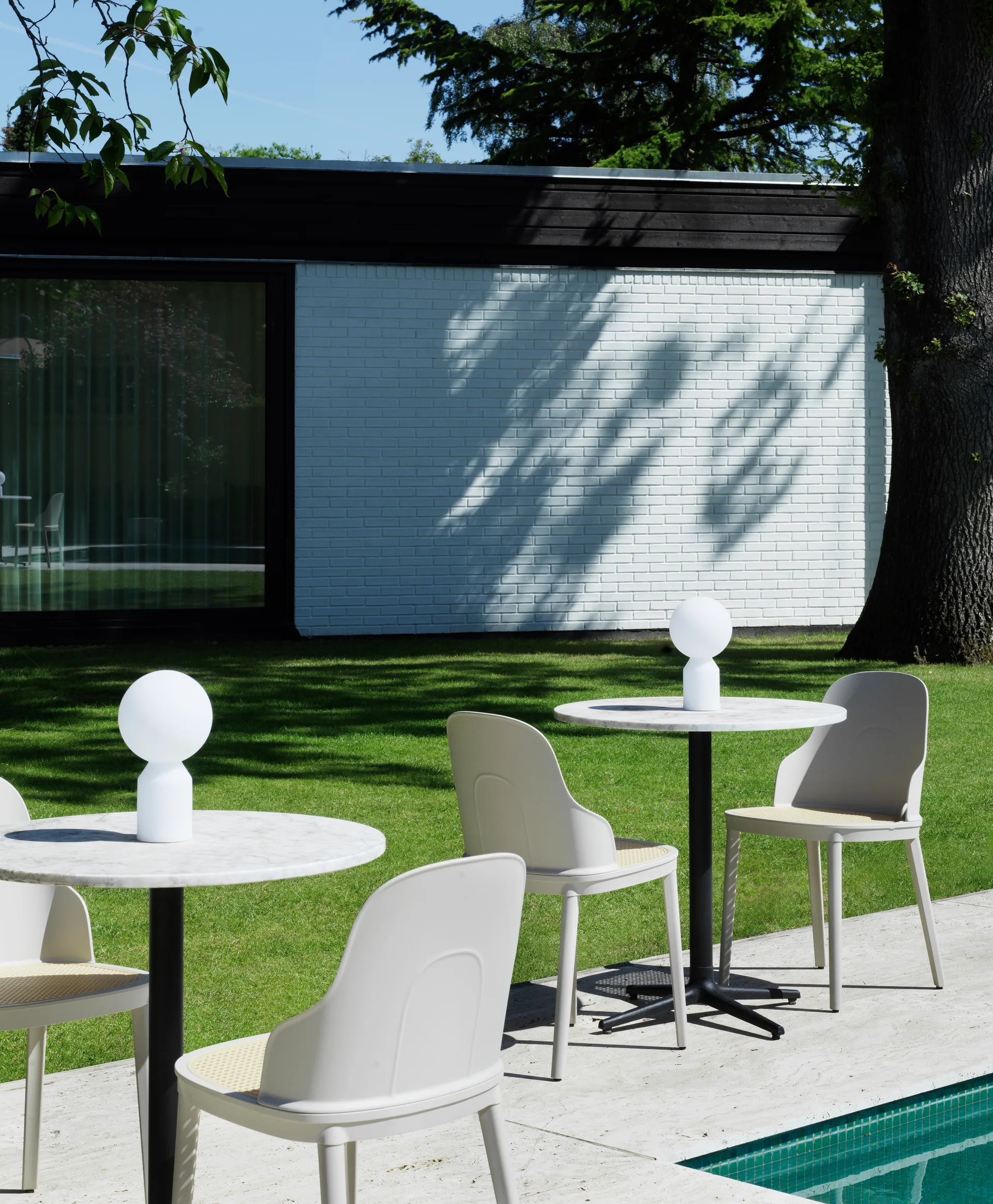 Yo candeeiro de mesa pequeno, Branco Normann Copenhagen