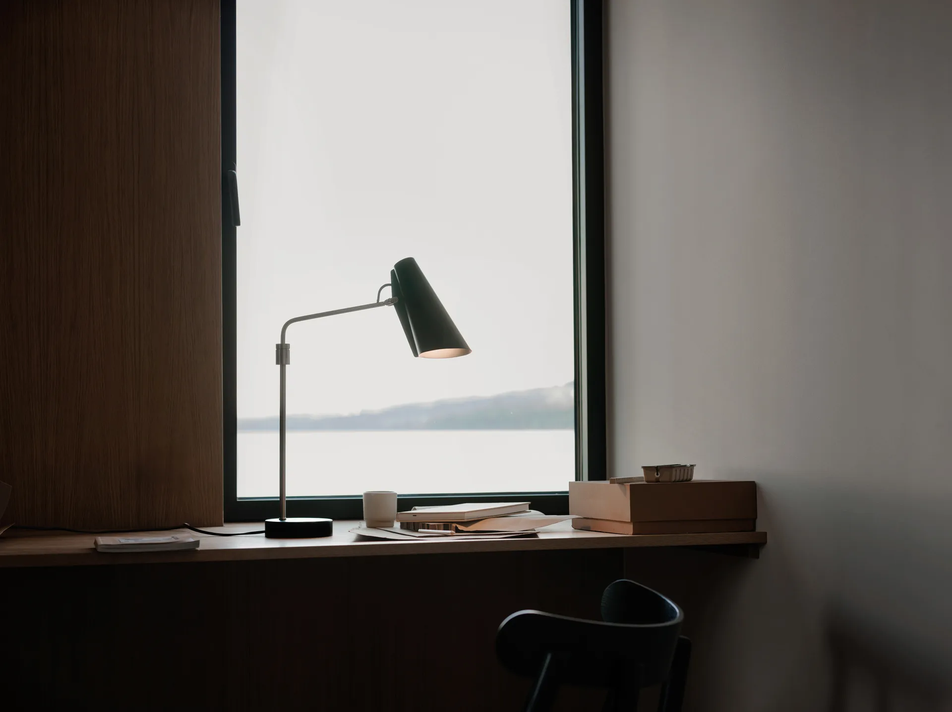 Candeeiro de mesa Birdy swing , Black-steel Northern