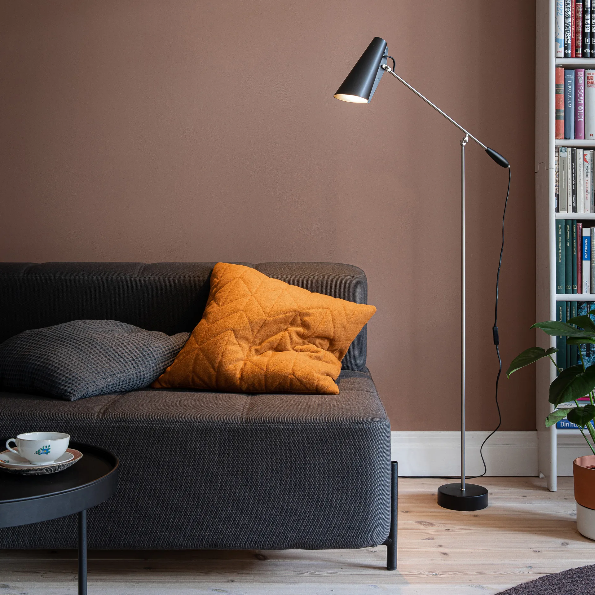 Candeeiro de pé Birdy, Black-steel Northern