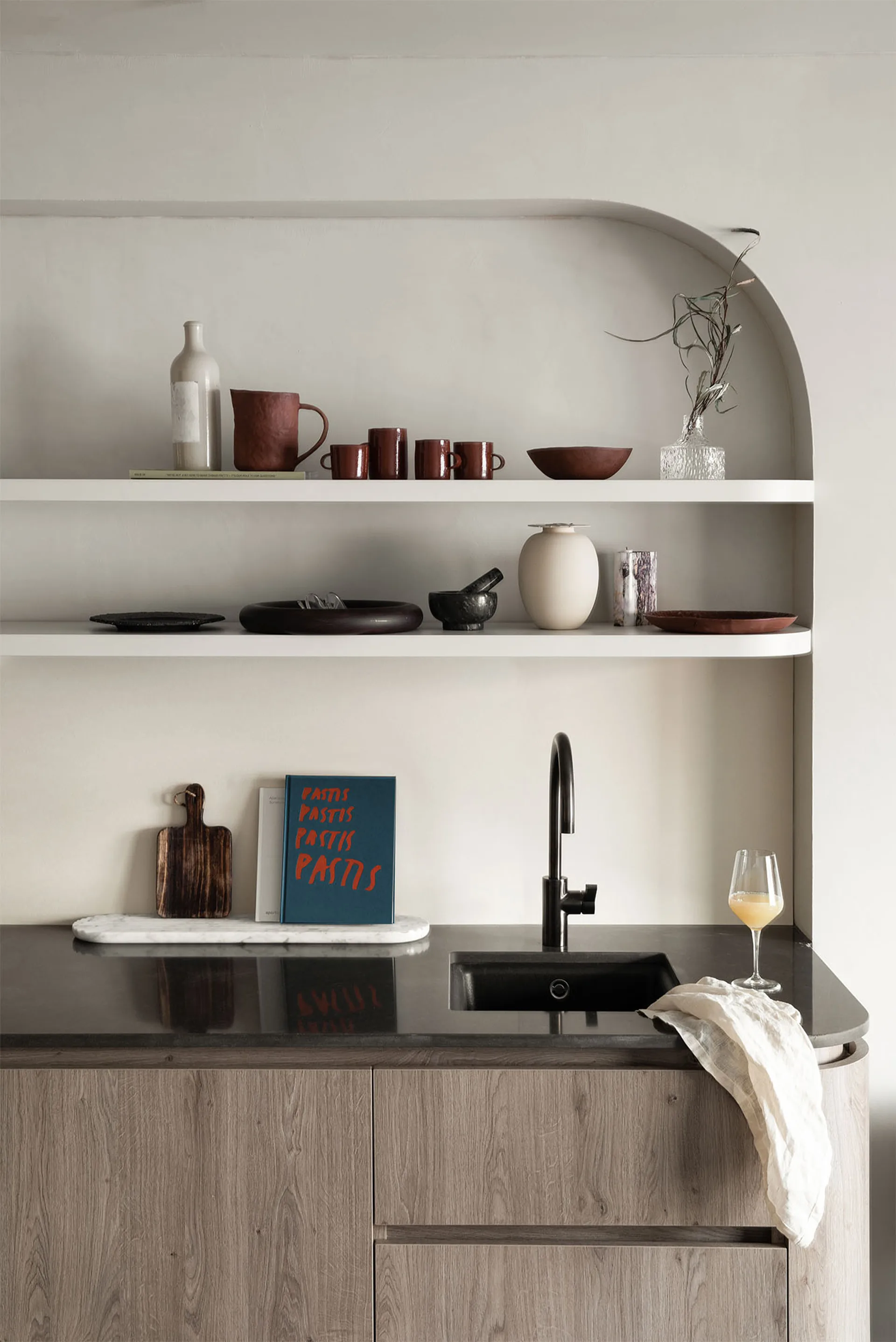 Podium bandeja 65 cm, Branco mármore mix Northern