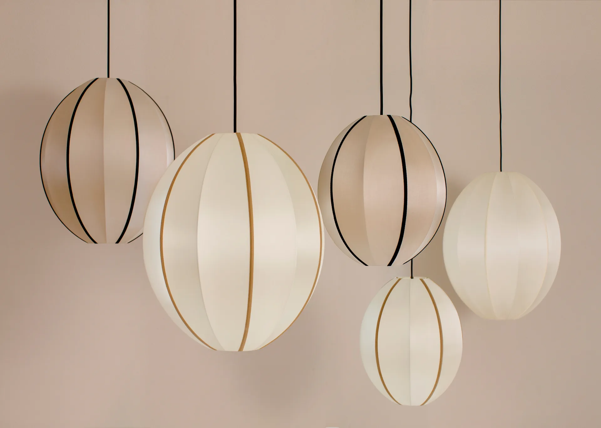 Abajur Indochina Classic Oval S, Offwhite-amber Oi Soi Oi