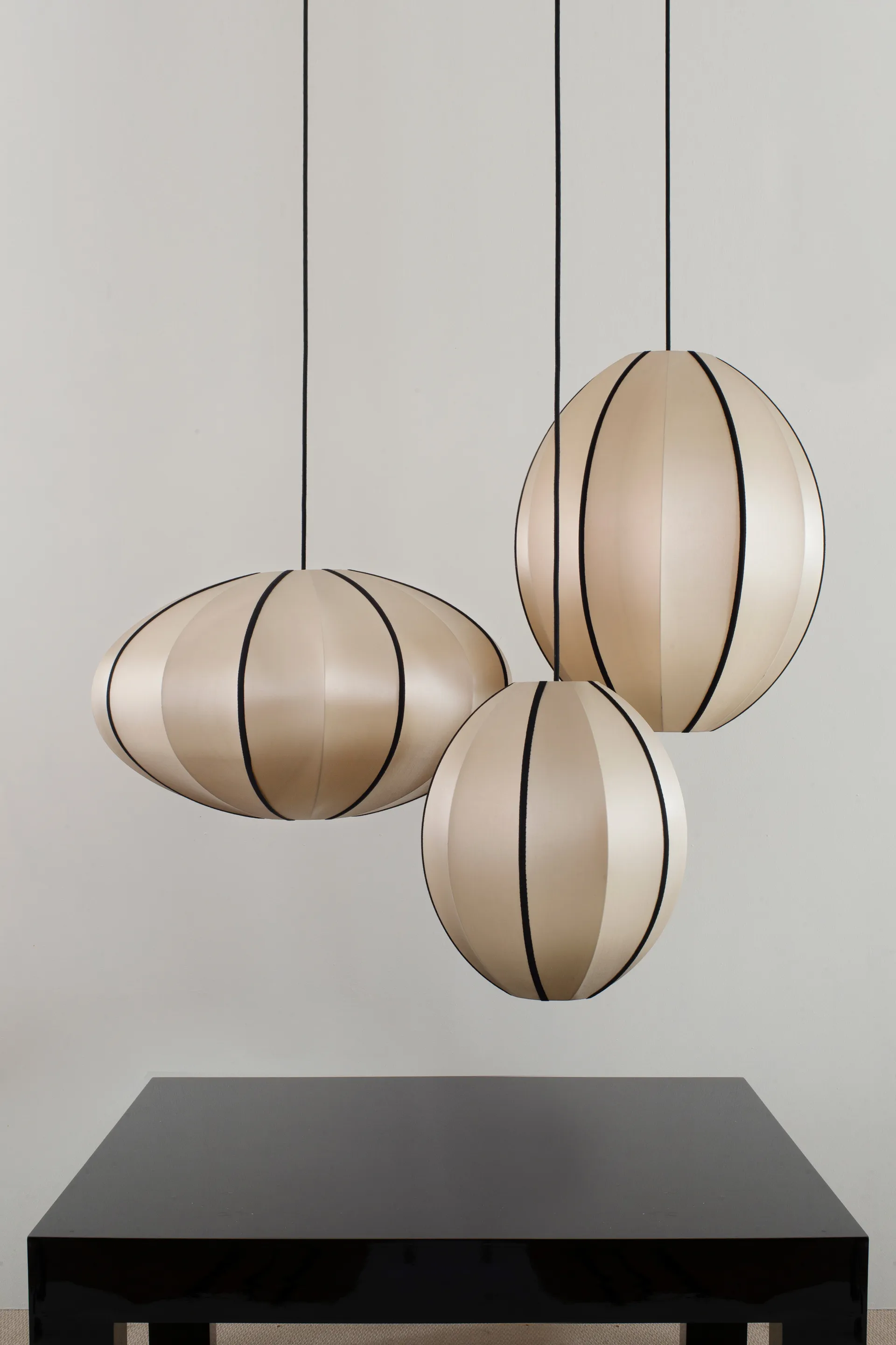 Indochina Classic Oval L abajur, Kit-black Oi Soi Oi