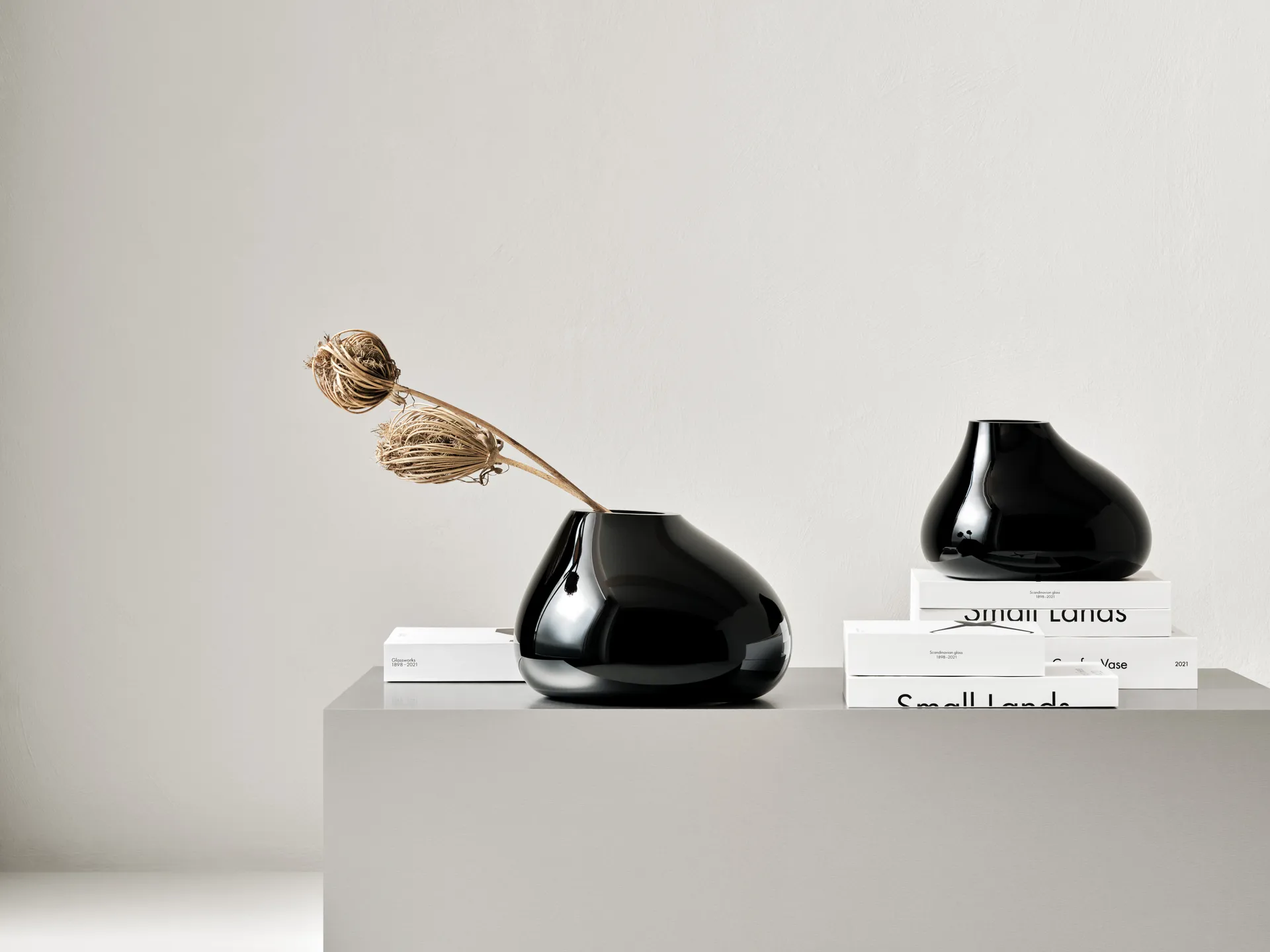 Ebon vaso 190 mm, Preto Orrefors