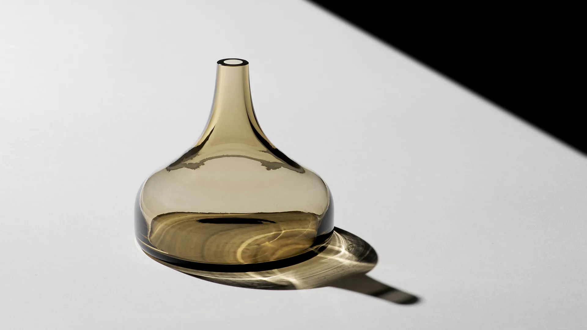 Midsummer mini vaso Water Avens, 82 mm Orrefors