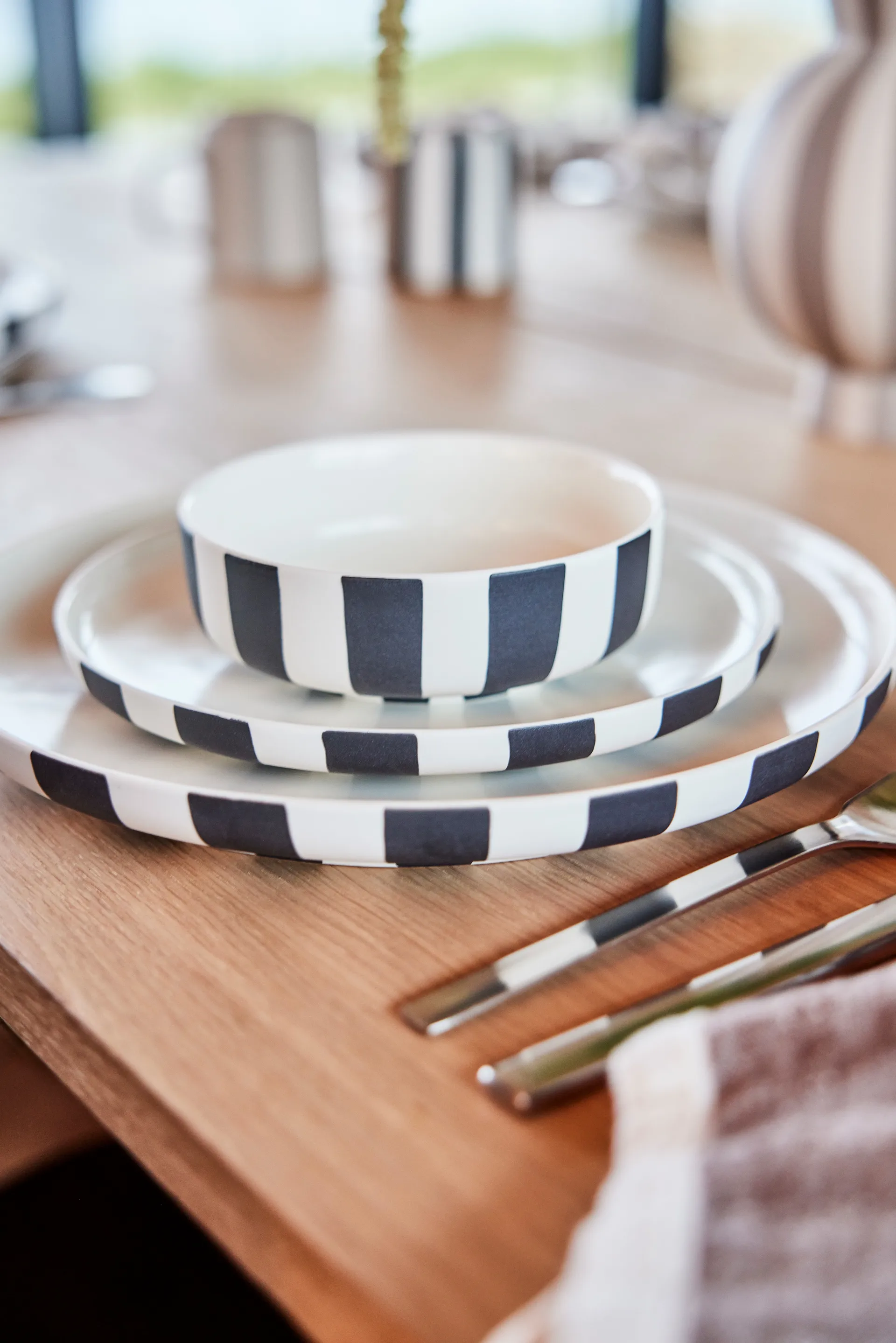 Prato Toppu Ø26,5 cm, Black-white OYOY