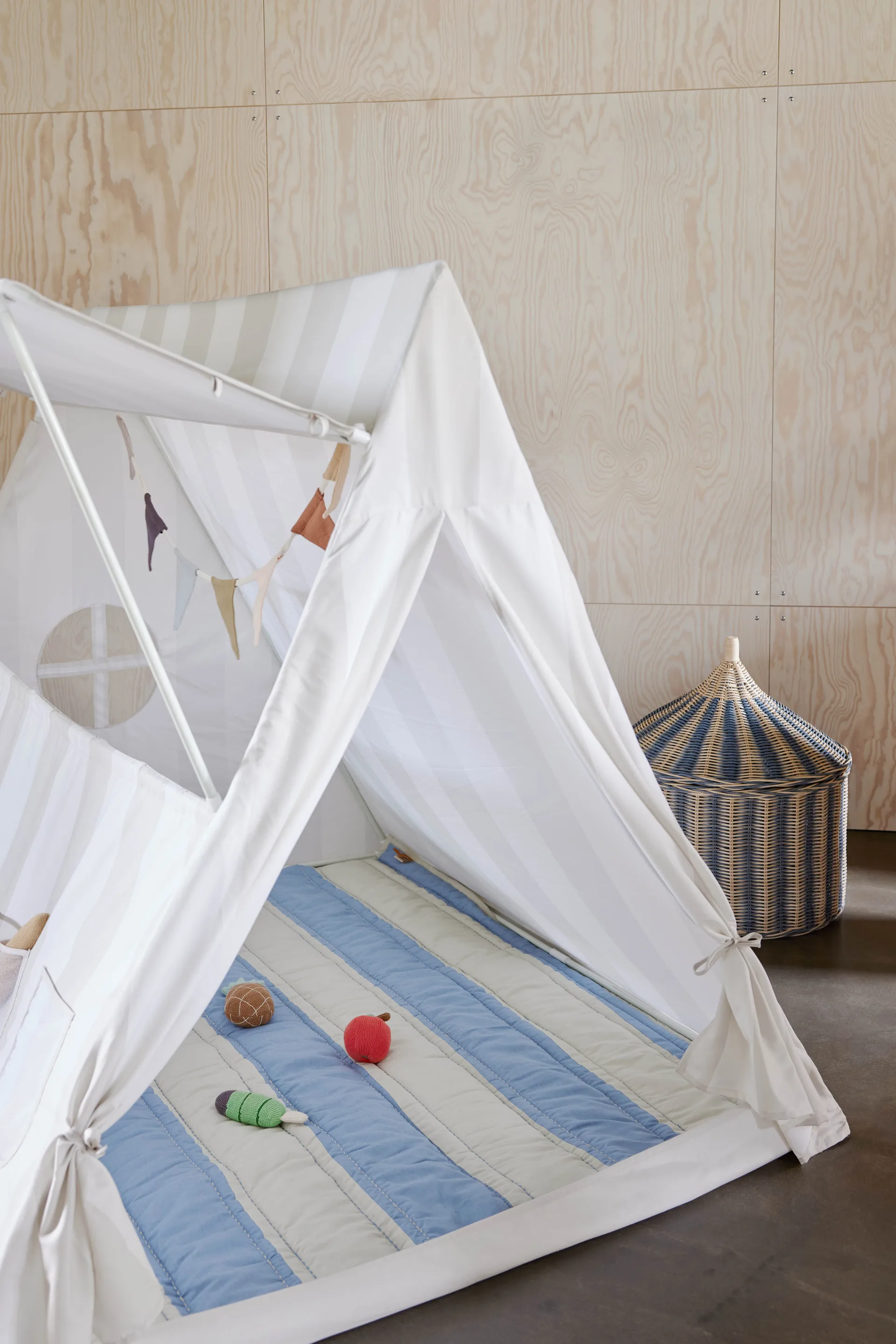 Striped quiltad colcha 130x140 cm, Blue-clay OYOY