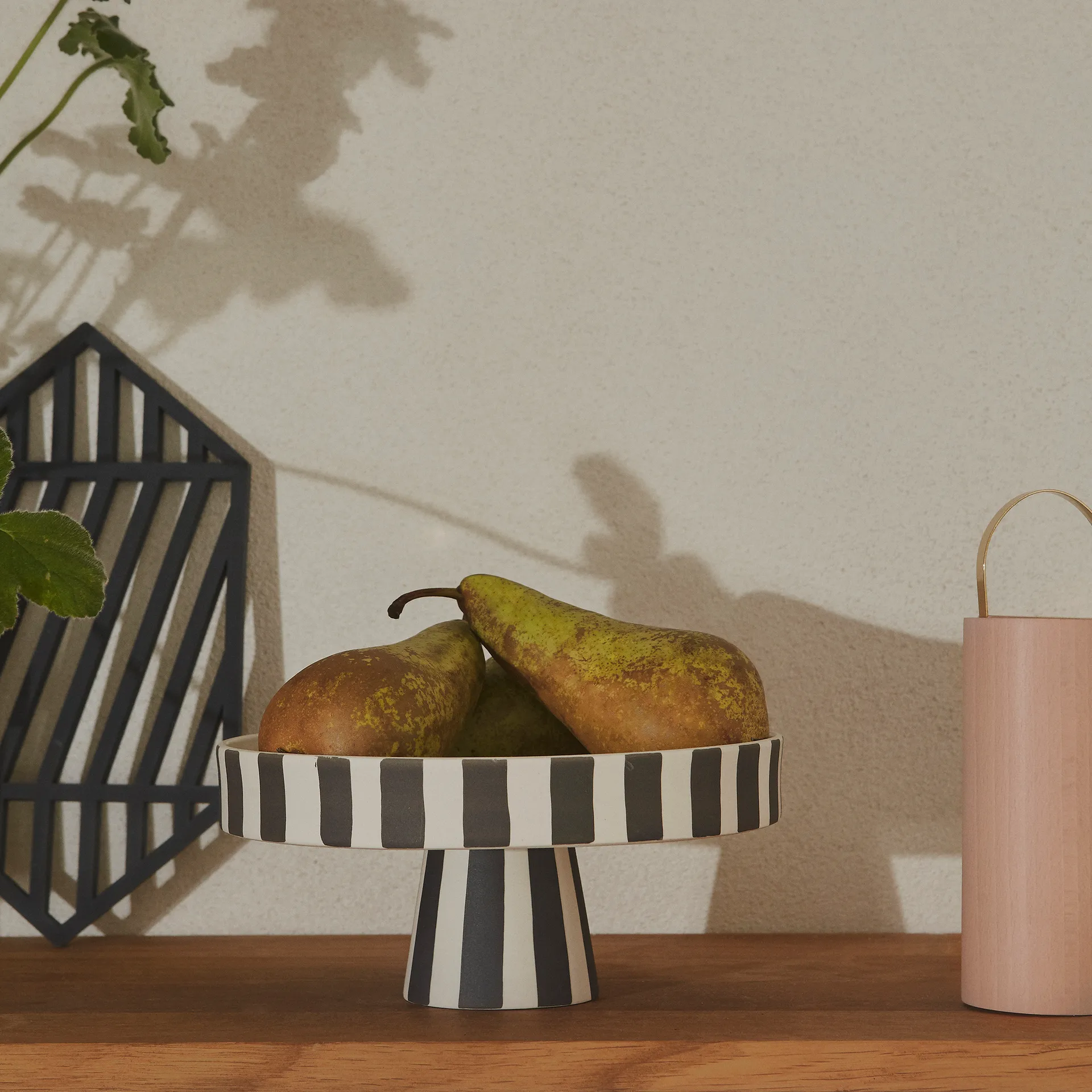 Toppu travessa Ø20 cm, preto-branco OYOY