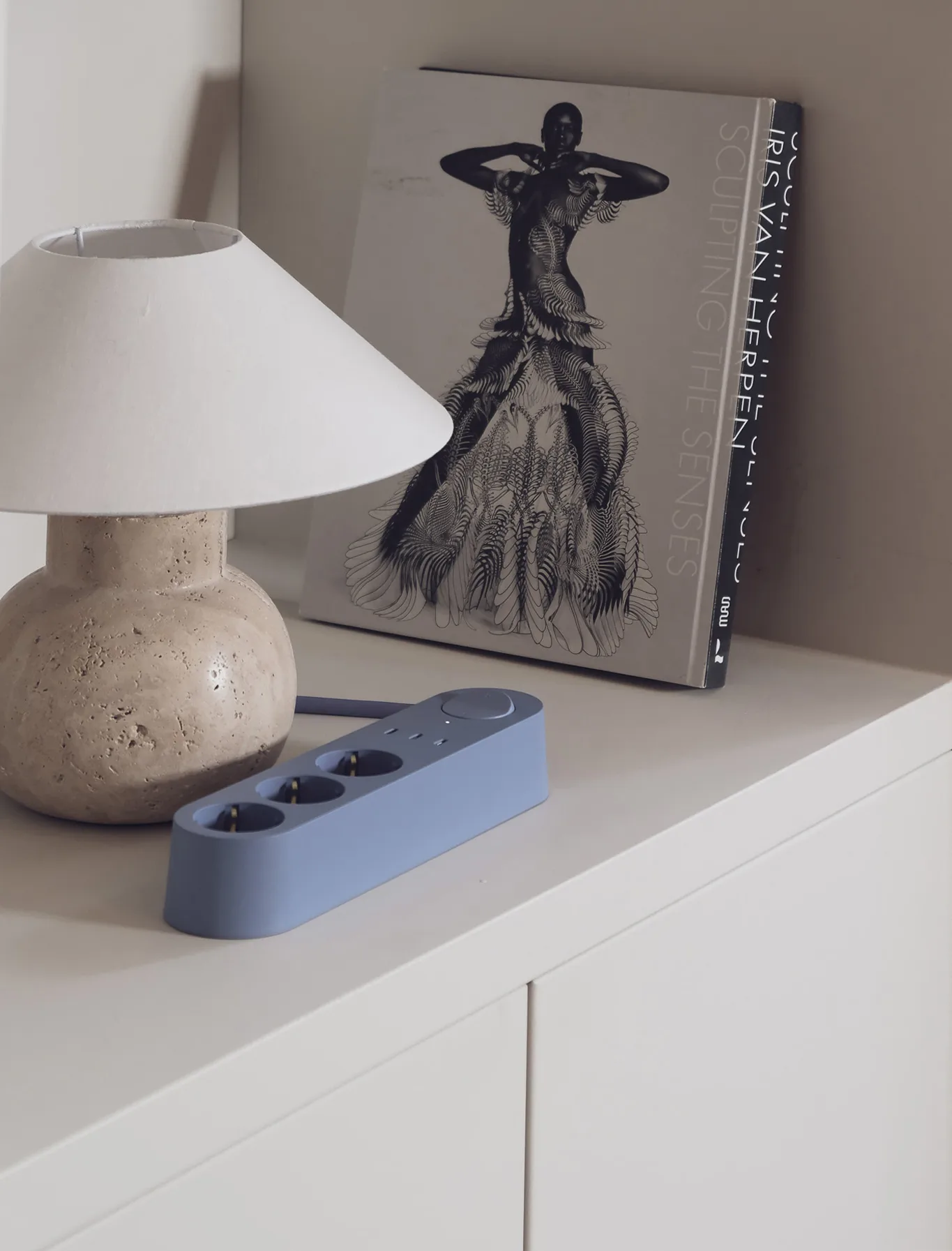 Alma Power Bar régua de tomadas, Kattegatt blue palett3