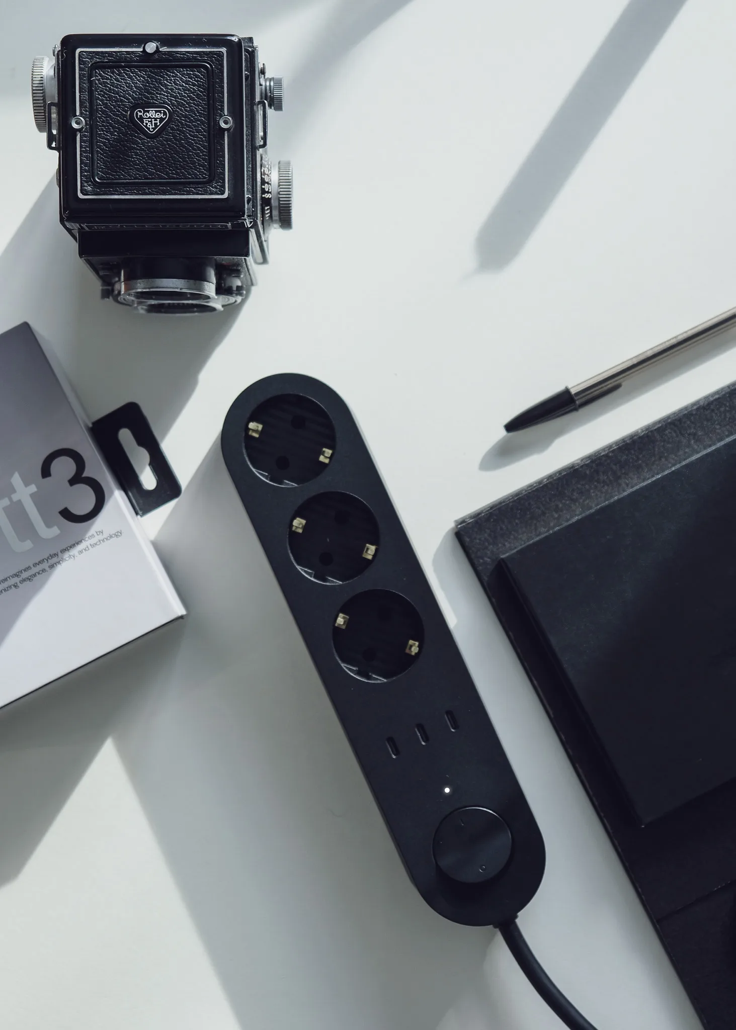 Alma Power Bar régua de tomadas, Midwinter black palett3