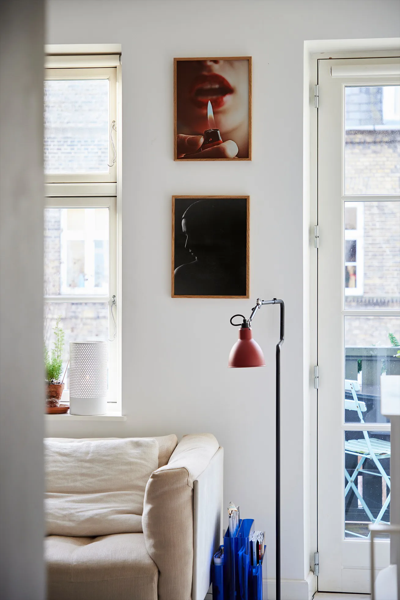 Cartaz A Light, 70x100 cm Paper Collective