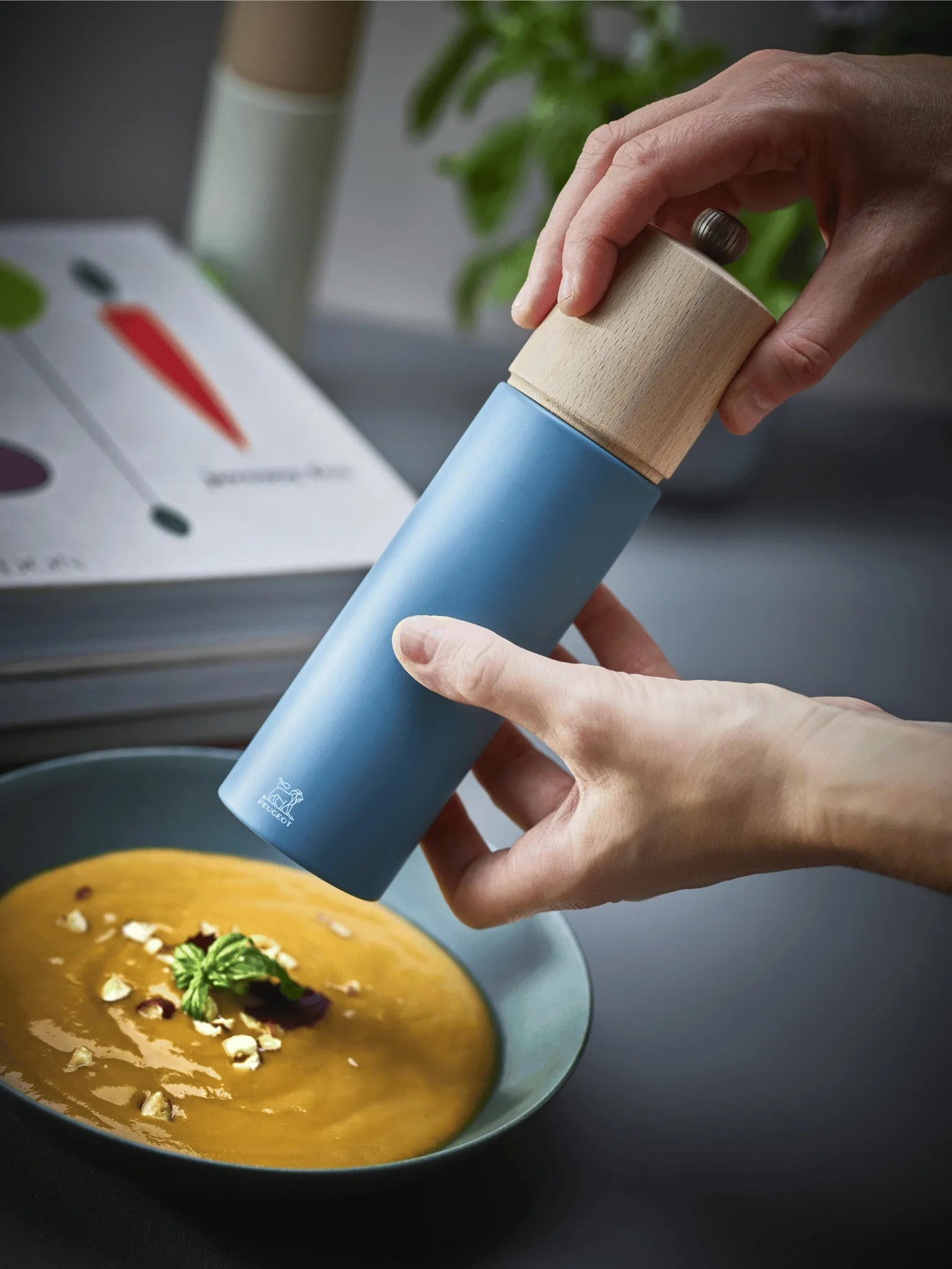 Moinho de pimenta Boreal 21 cm, Celestial blue Peugeot