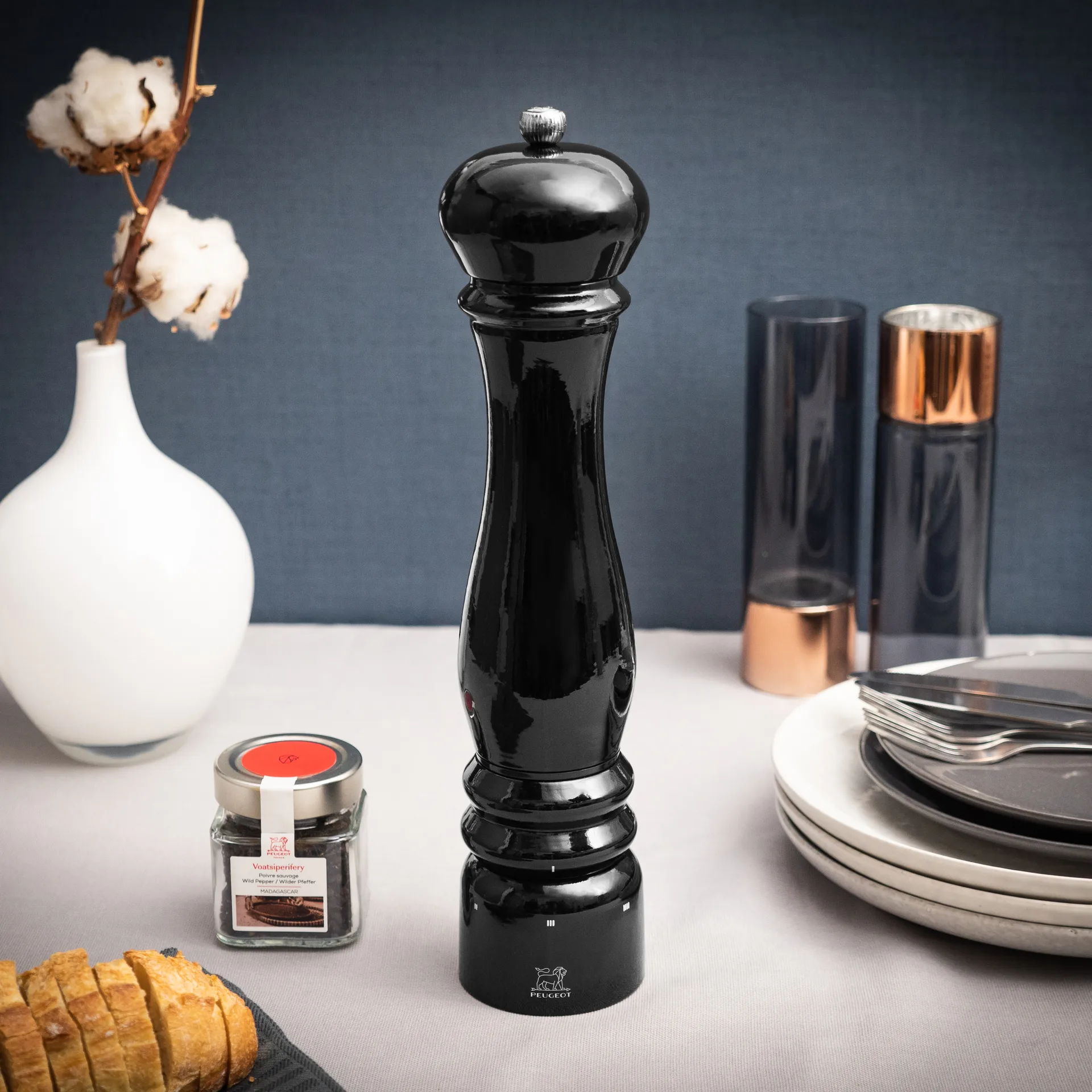 Saleiro Paris electric 34 cm, Preto Peugeot