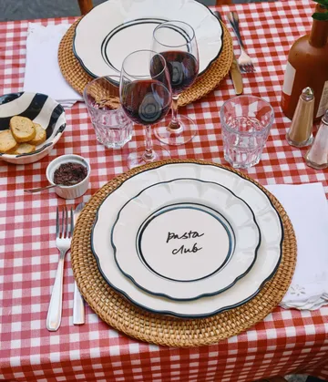 Bistro prato de salada - Black, 21,5 cm - Pick a Poppy