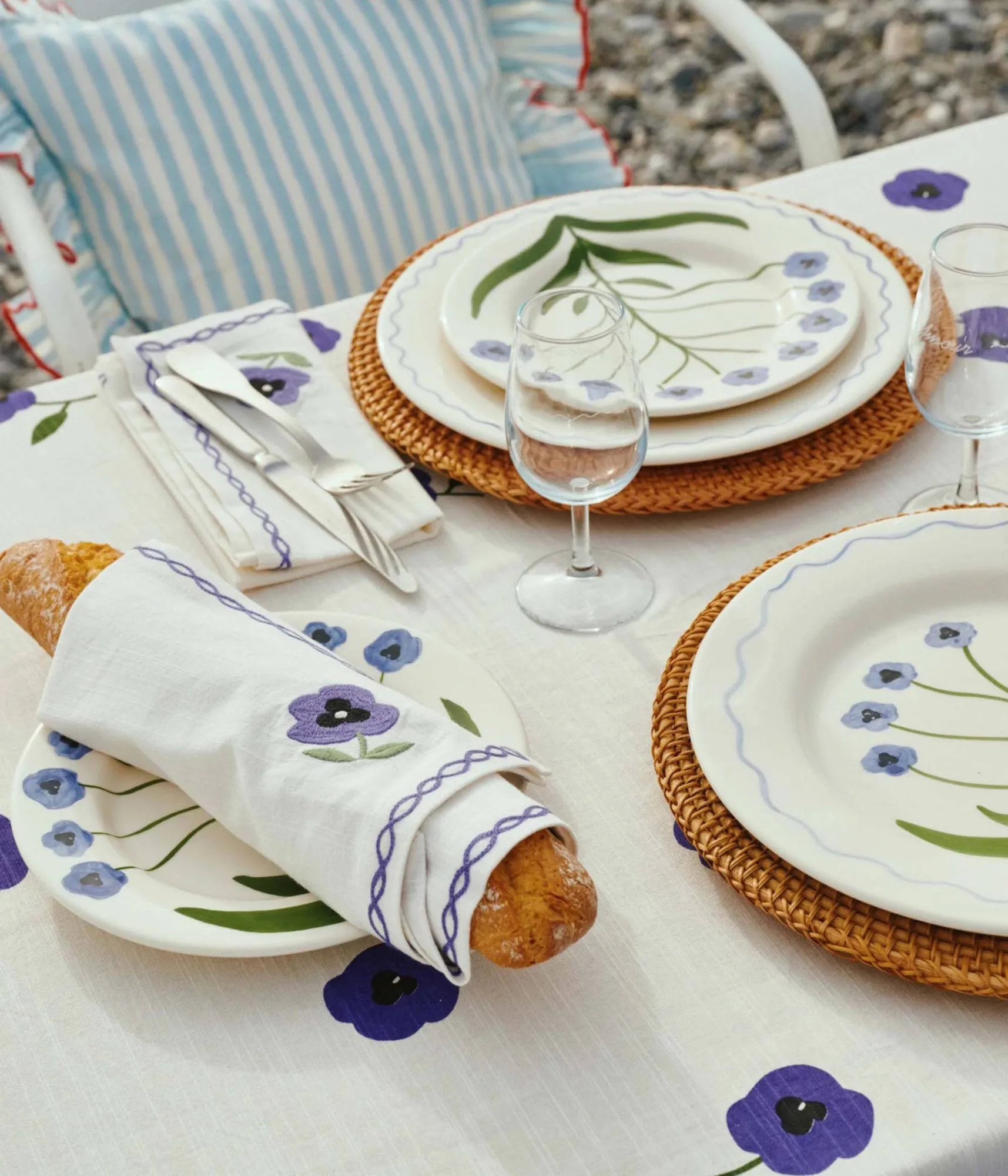 Madelen Möllard Pansy prato de salada, Blue, 22 cm Pick a Poppy