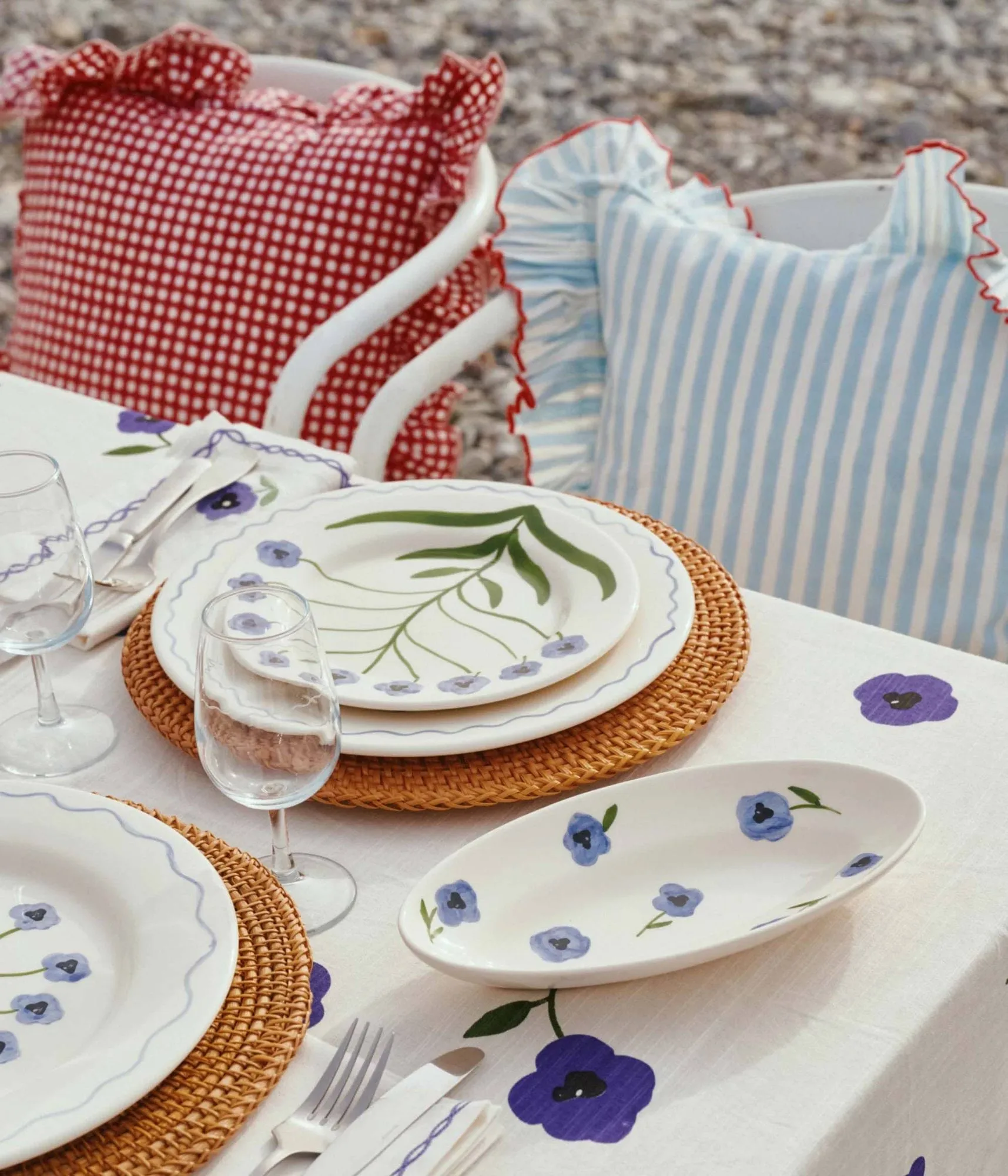 Madelen Möllard Pansy travessa de servir, Blue, pequeno, 22,5 cm Pick a Poppy