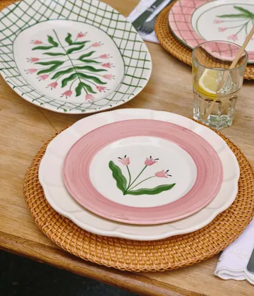 Madelen Möllard Tulip prato de salada - Pink, 22 cm - Pick a Poppy