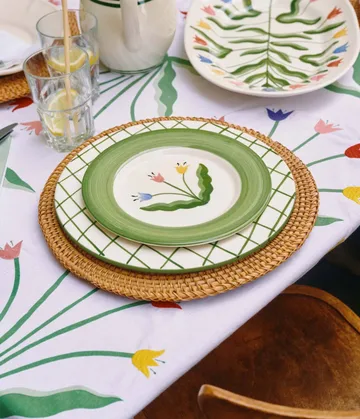 Madelen Möllard Tulip prato de salada - Verde, 22 cm - Pick a Poppy