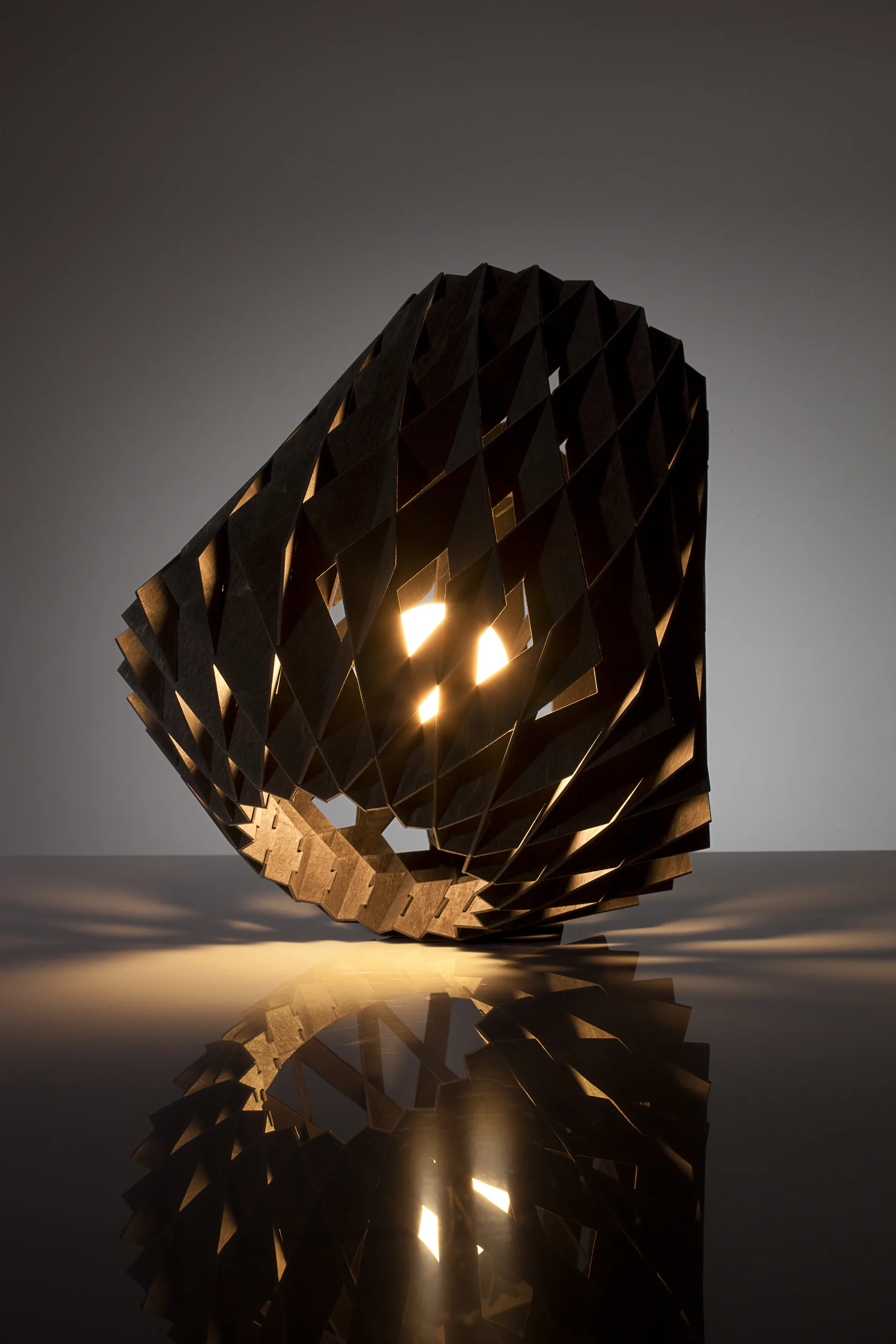 Candeeiro de mesa Pilke Signature Ø28 cm, Preto Pilke