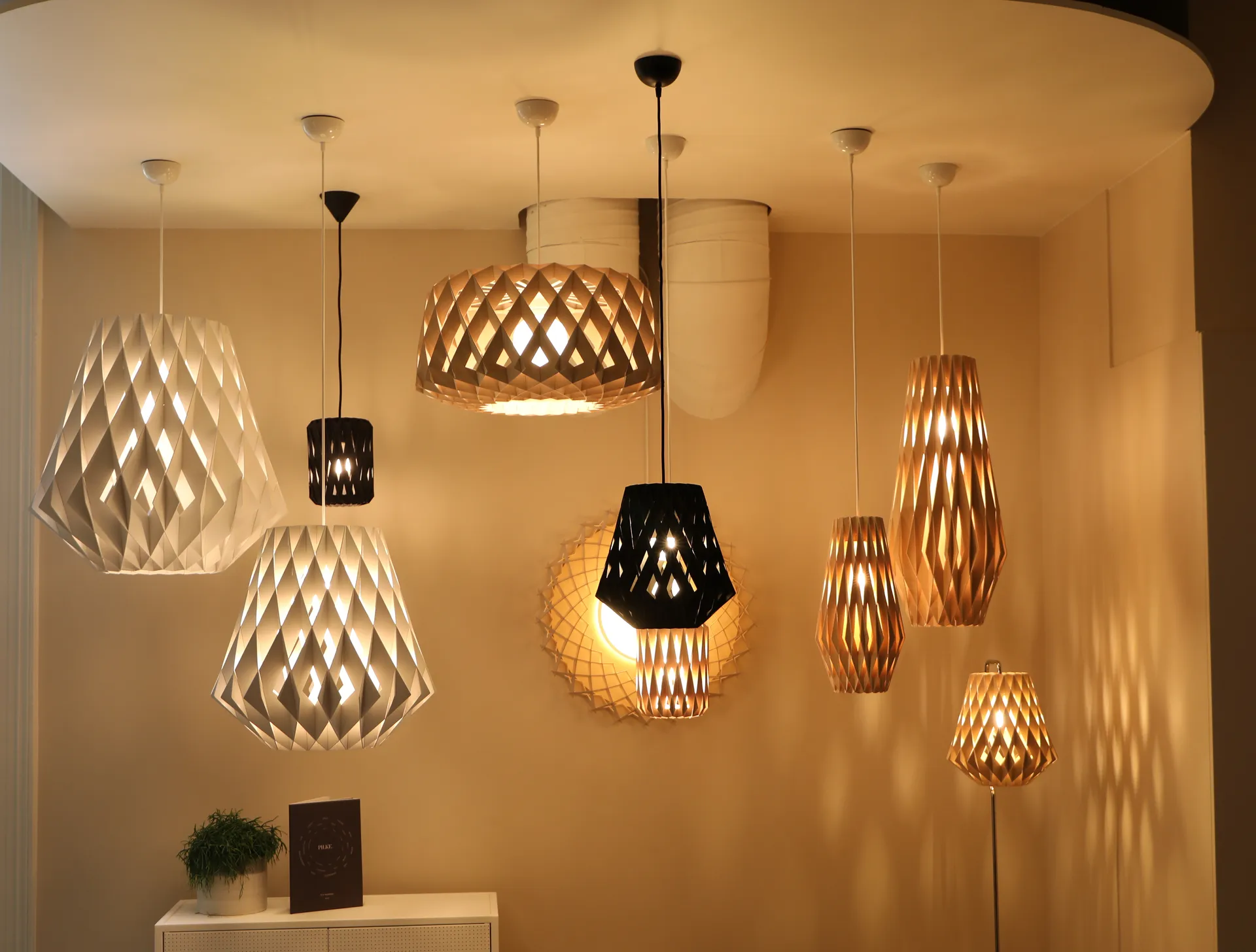 Pilke Signature candeeiro suspenso Ø64 cm, Bétula Pilke