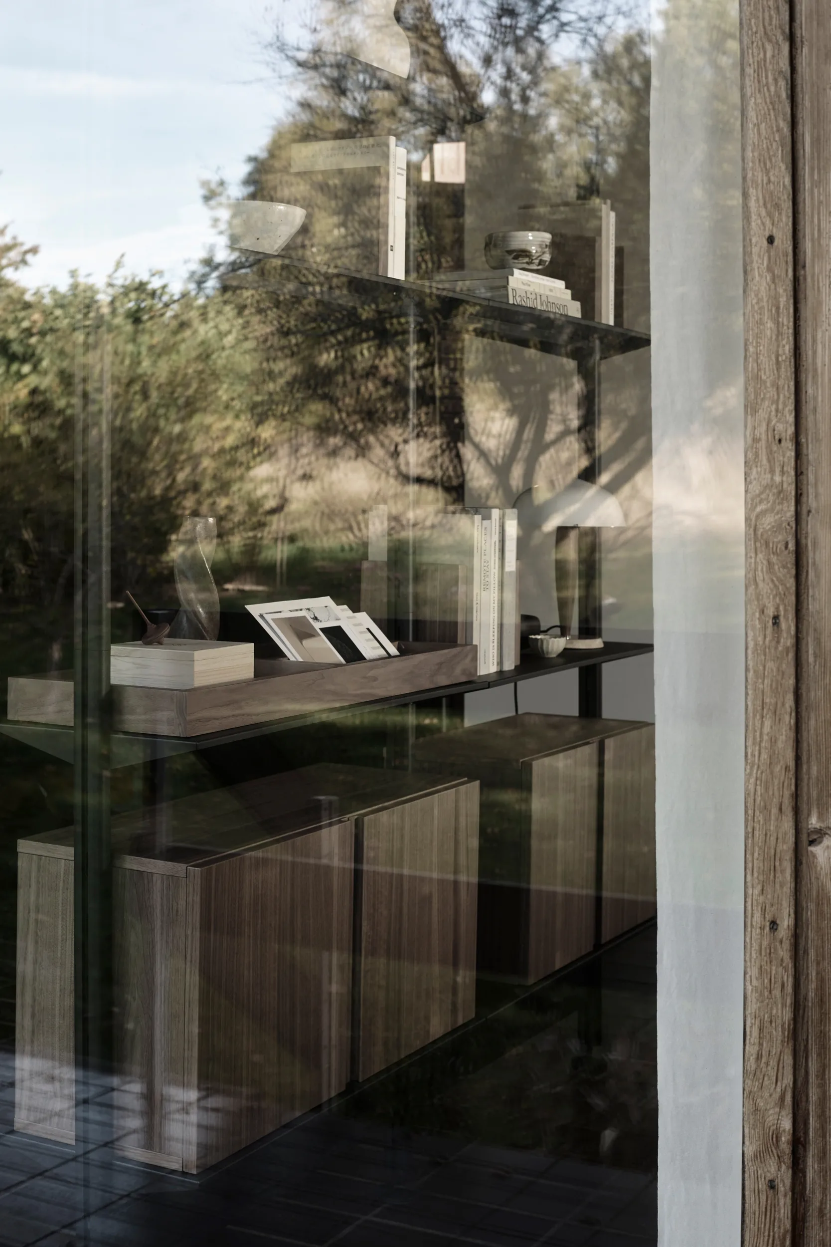 Pira G2 sistema de prateleiras F C A Black/Walnut 240-247 cm Pira