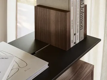 Pira G2 sistema de prateleiras F C A Black/Walnut 248-255 cm - Pira