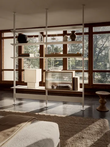 Vitrine Pira - Carvalho branqueado–vidro canelado, 90x31 cm, costas em vidro - Pira