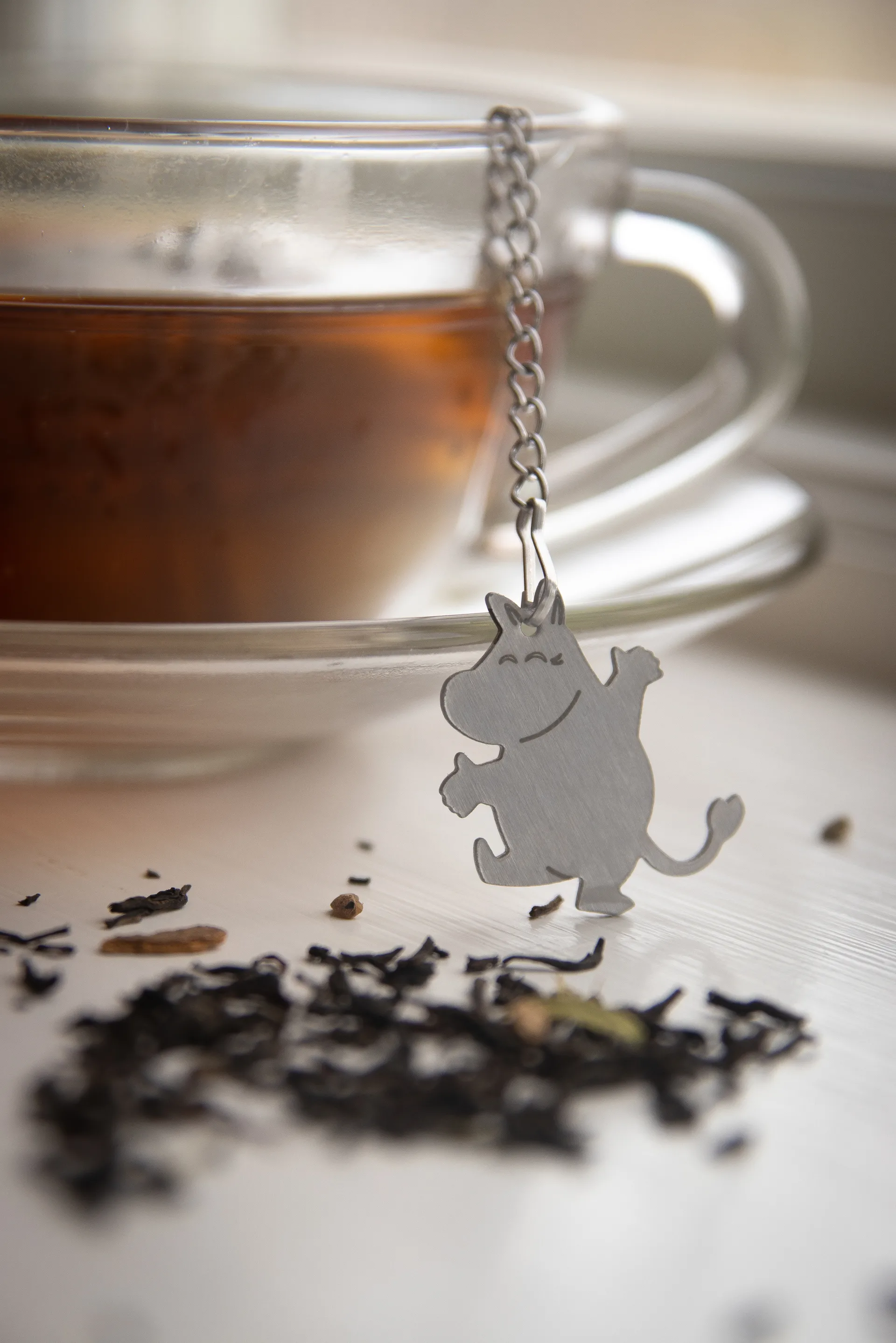 Coador de chá Mumin, Prateada Pluto Design