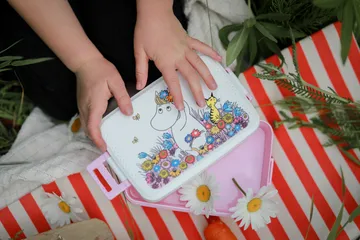 Mumin Äng lancheira 12x18,5 cm - Lilás-rosa - Rätt Start