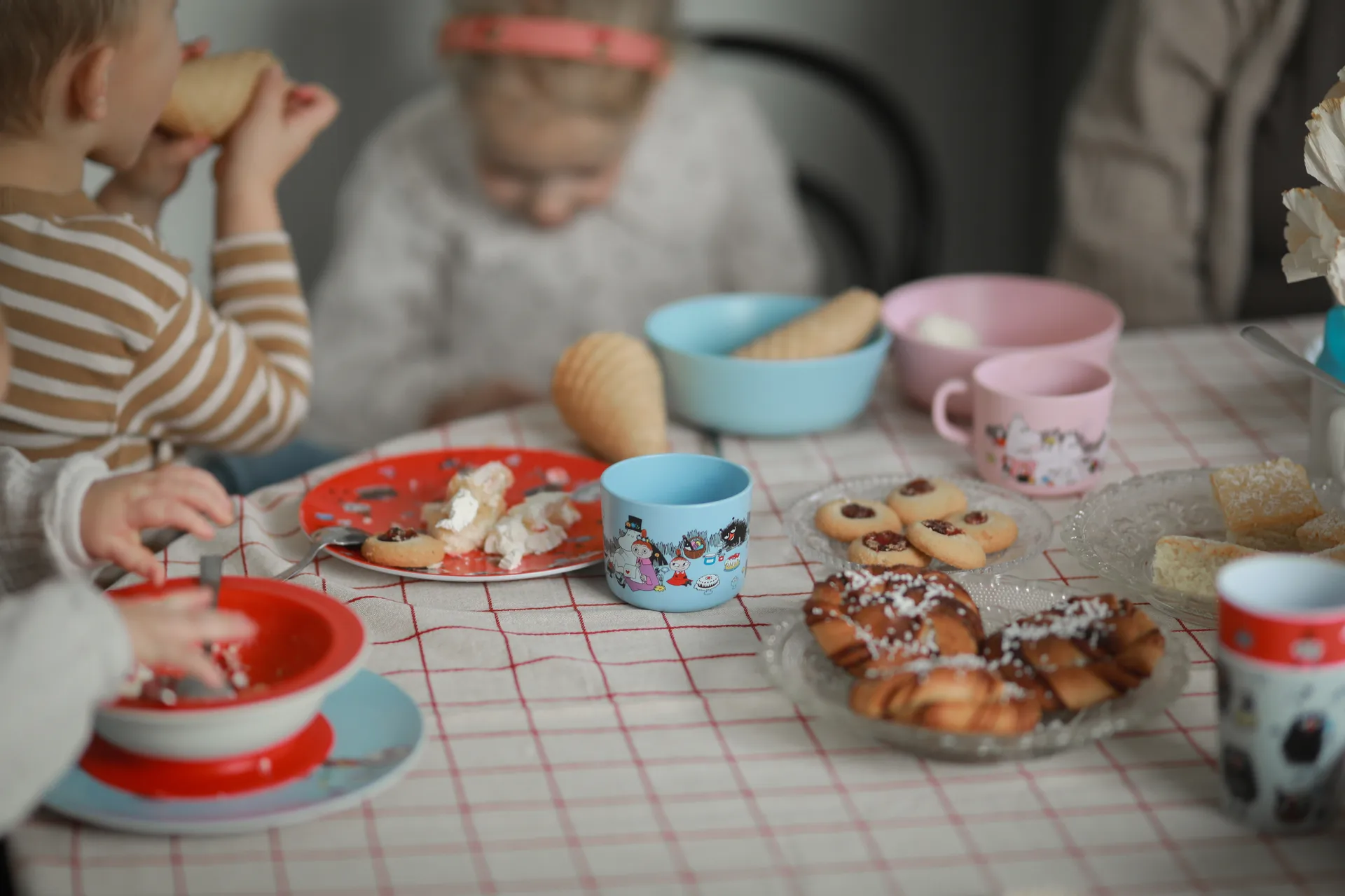 Mumin Picknick caneca 25 cl, Azul claro Rätt Start