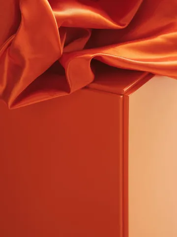 Cómoda Relief baixa com pés 123x46,6 cm laranja - Relief
