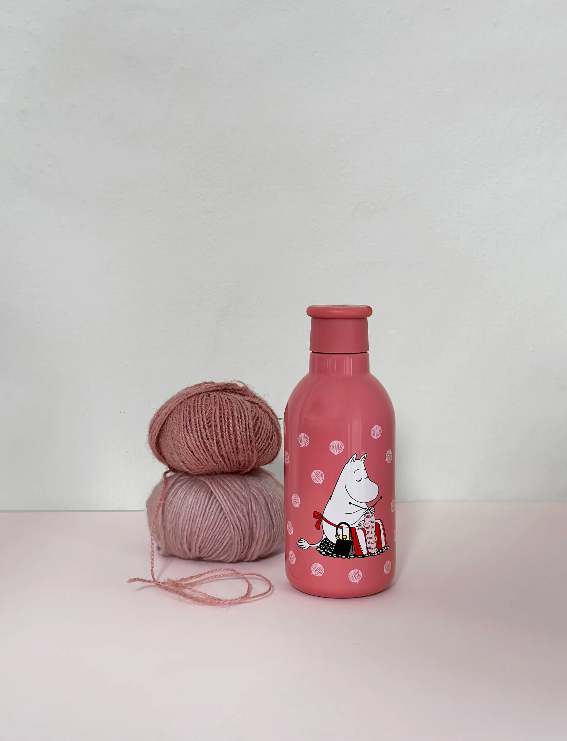 DRINK-IT Mumin garrafa térmica  0,5 L, Moomin knitting RIG-TIG