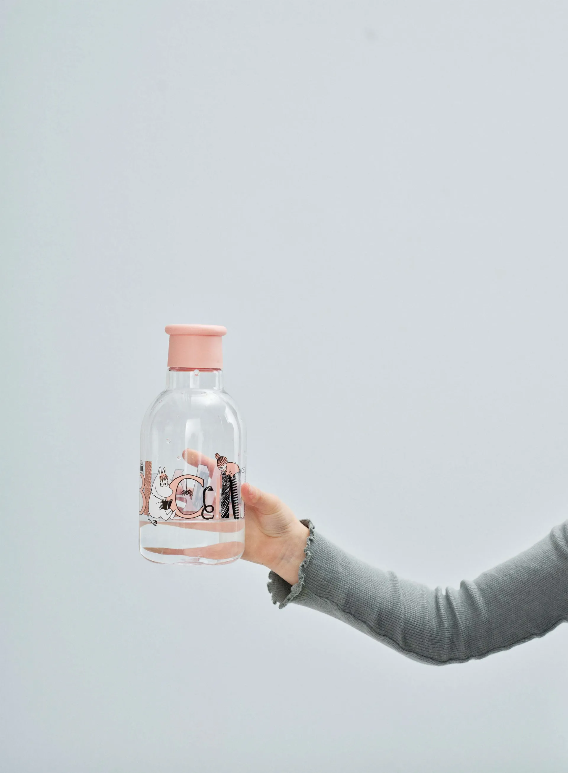 Garrafa de água DRINK-IT Moomin ABC 0,5 litros, Salmon RIG-TIG