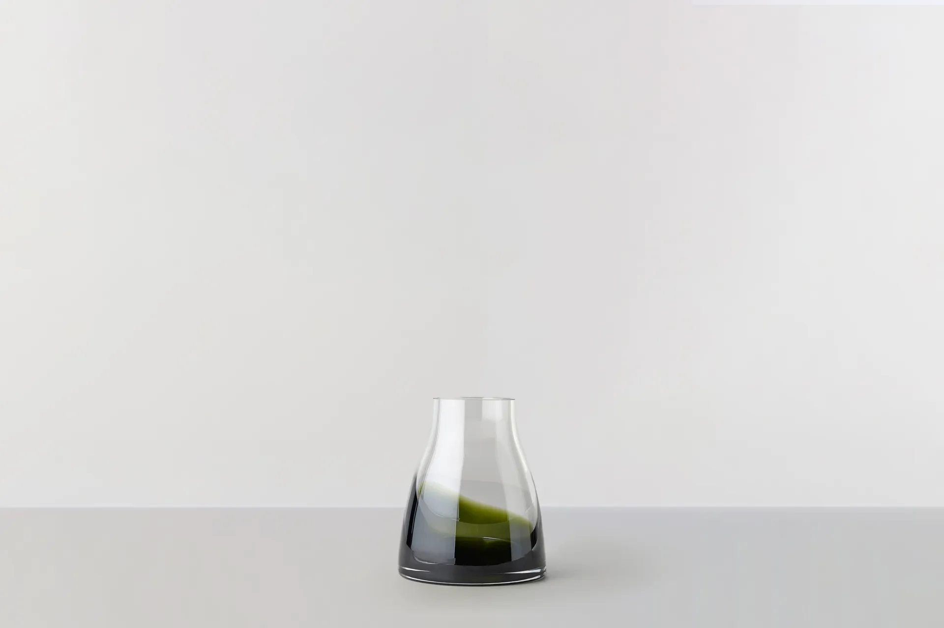 Vaso Flower no. 2, Moss green Ro Collection