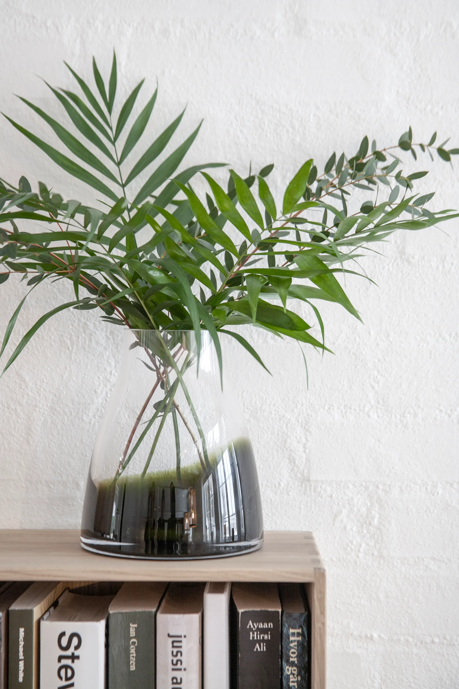 Vaso Flower no. 2, Moss green Ro Collection