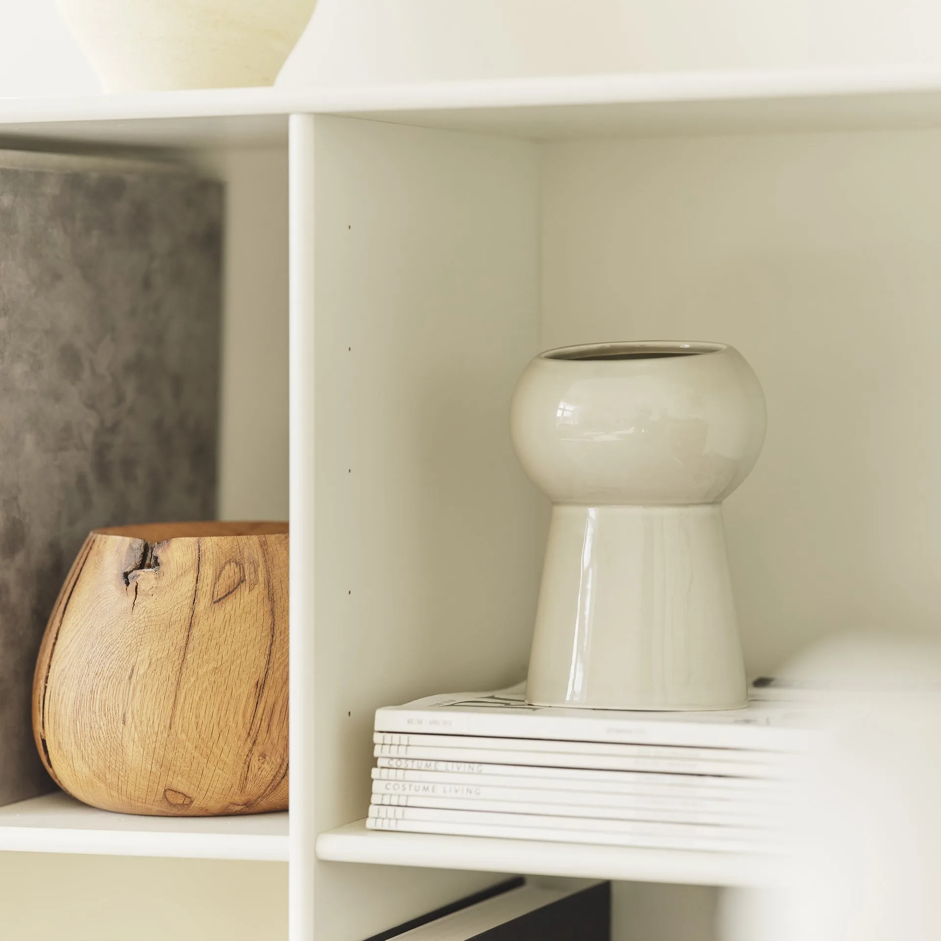 Vaso Oval no. 65, Moon stone Ro Collection