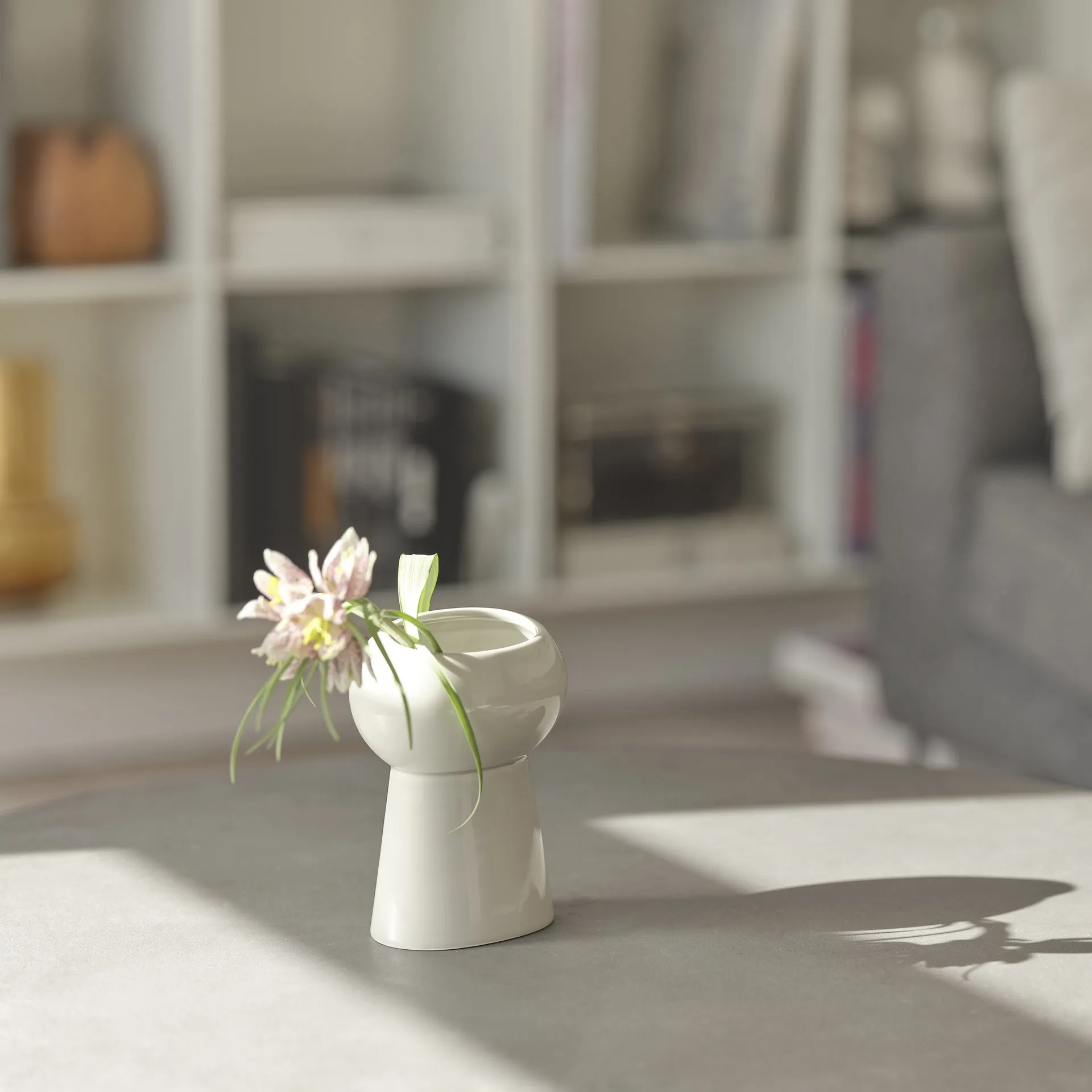 Vaso Oval no. 65, Moon stone Ro Collection